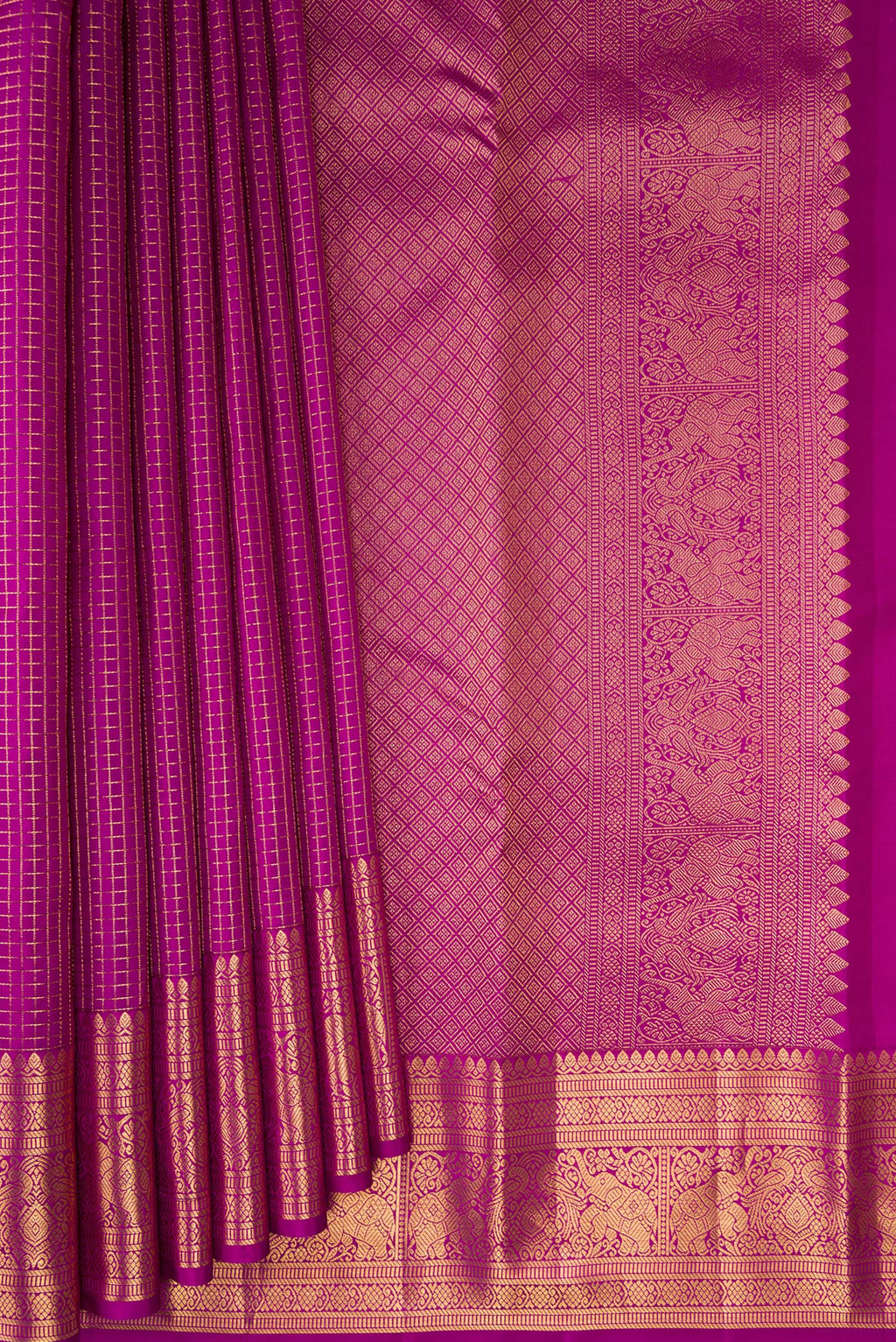 Pleats and pallu of Magenta Kanjivaram Silk Saree with Checked design on the body and Zari Border. 