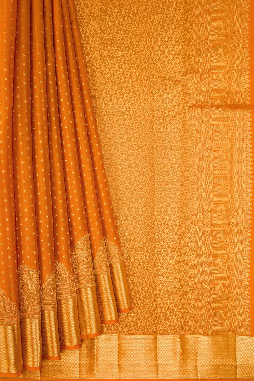 Pleats and pallu of Orange Dual Tone Kanjivaram Silk Saree with Zari Butta on the body and Fancy Border. 