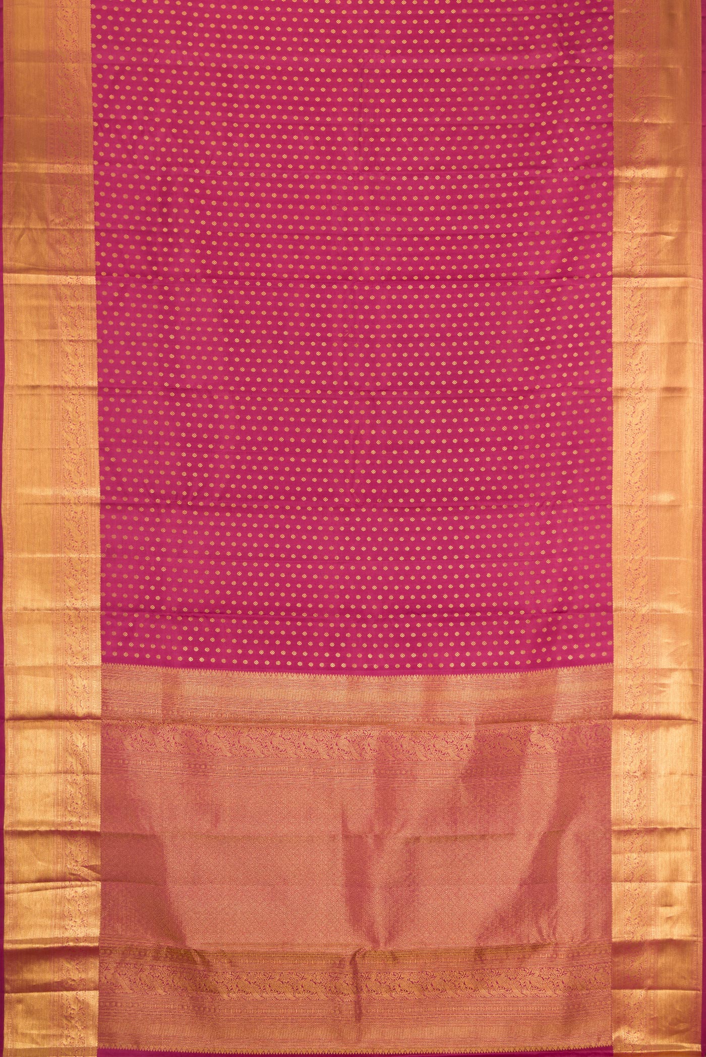 Flat view of Rose pink Kanchipuram Silk Saree with Zari Butta on the body and Zari Border. 