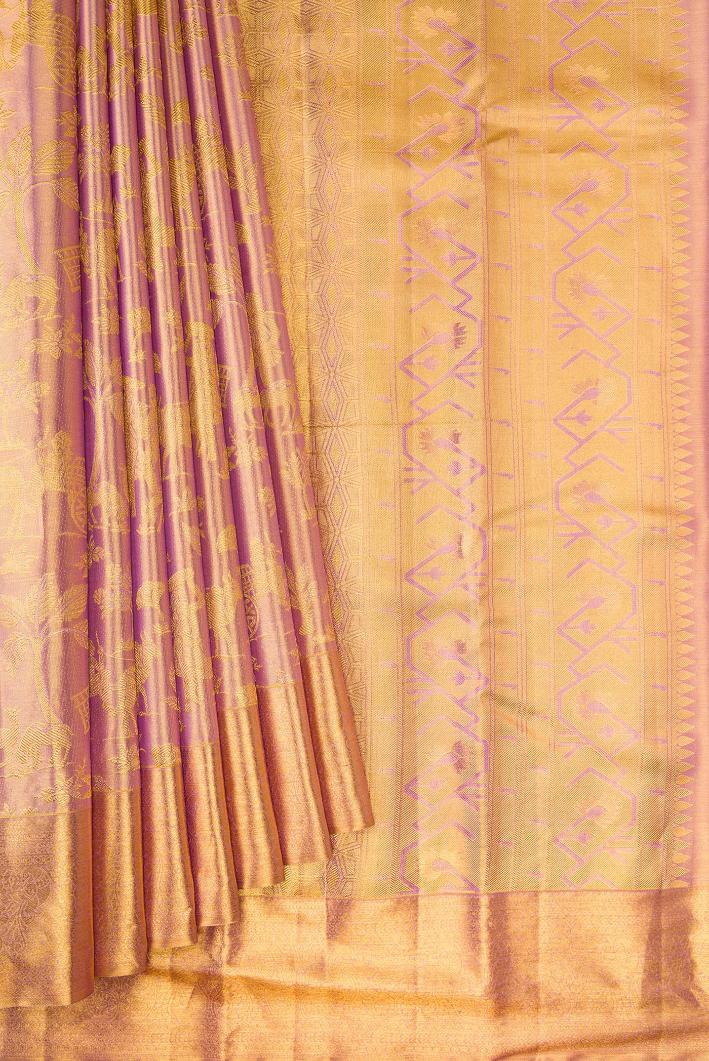 Pleats and pallu of Rose Gold Dual Tone Kanchipuram Tissue Silk Saree with Zari Brocade on the body and Zari Border. 