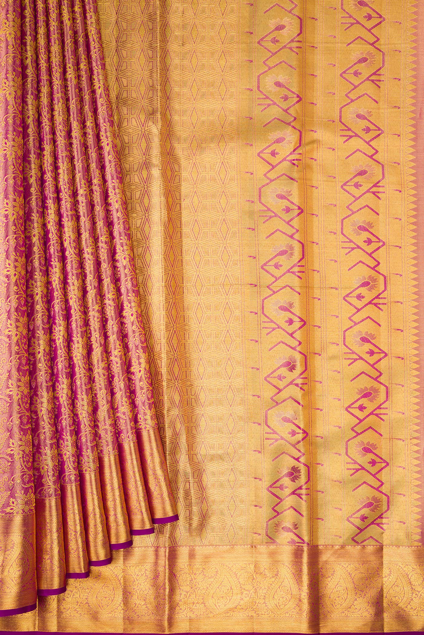 Pleats and pallu of Rose Gold Dual Tone Kanchipuram Tissue Silk Saree with Zari Brocade on the body and Zari Border. 