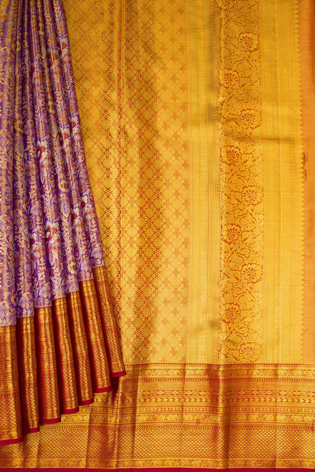 Pleats and pallu of Purple Dual Tone Kanjivaram Tissue Silk Saree with Zari Brocade on the body and Zari Border. 