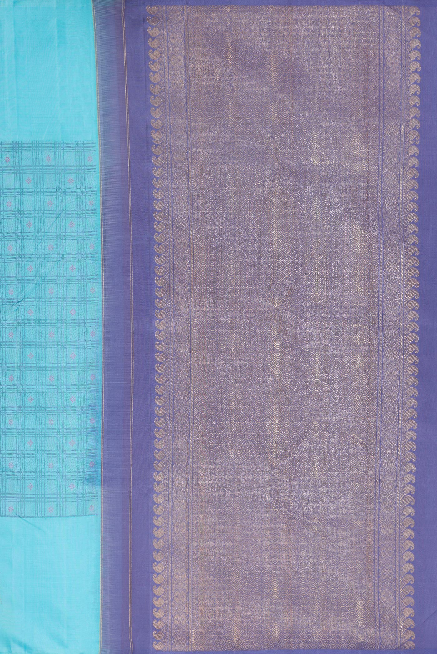 Close up image of the pallu of Sky Blue Dual Tone Kanchipuram Silk Saree with Checked design on the body and Fancy Border. 