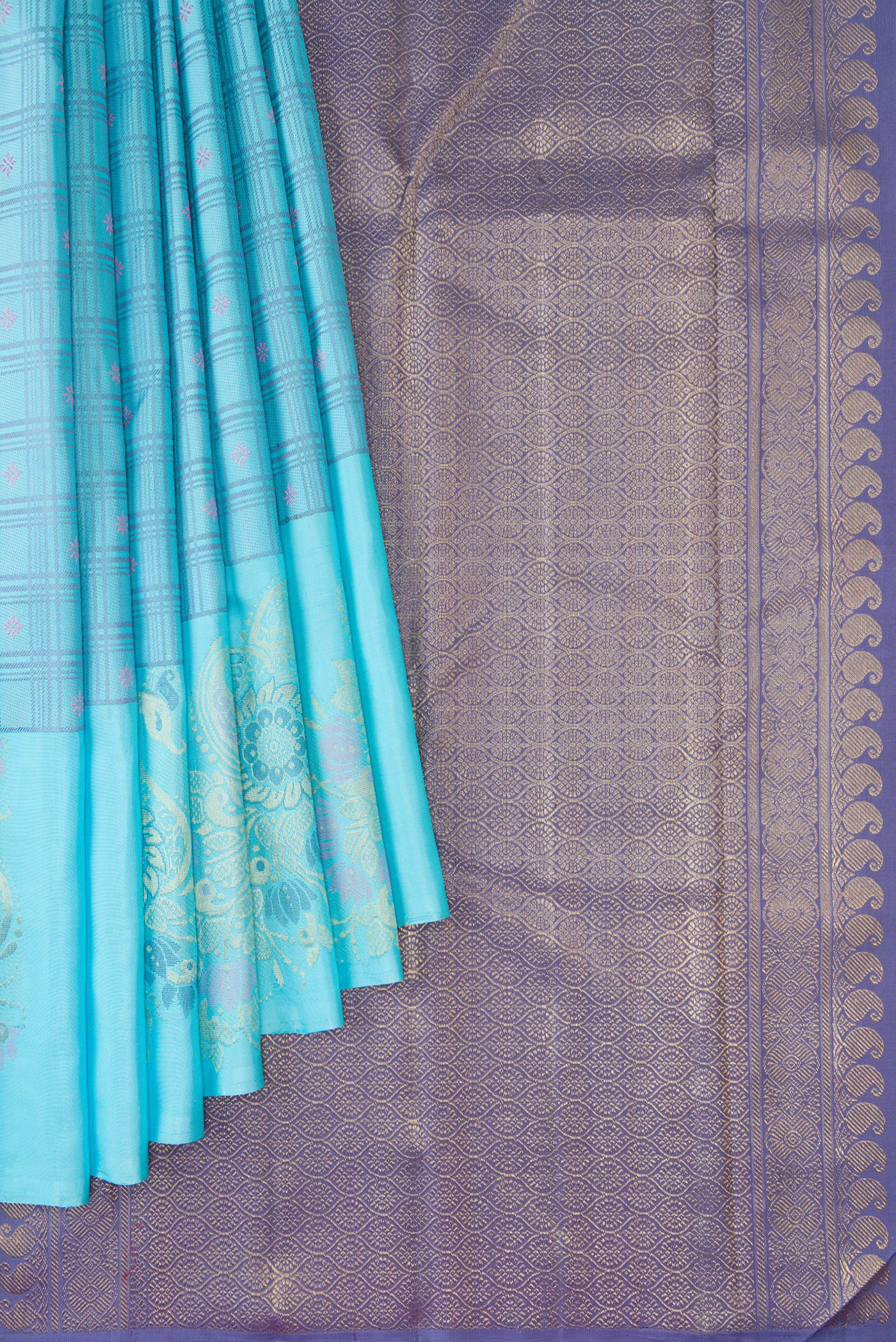 Pleats and pallu of Sky Blue Dual Tone Kanchipuram Silk Saree with Checked design on the body and Fancy Border. 