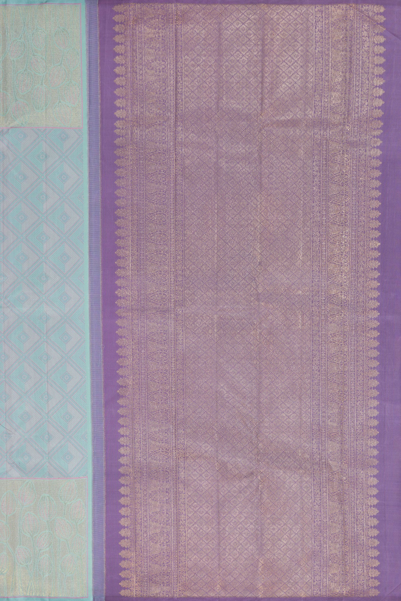 Close up image of the pallu of Light Blue Dual Tone Kanchipuram Silk Saree with Jacquard design on the body and Fancy Border. 