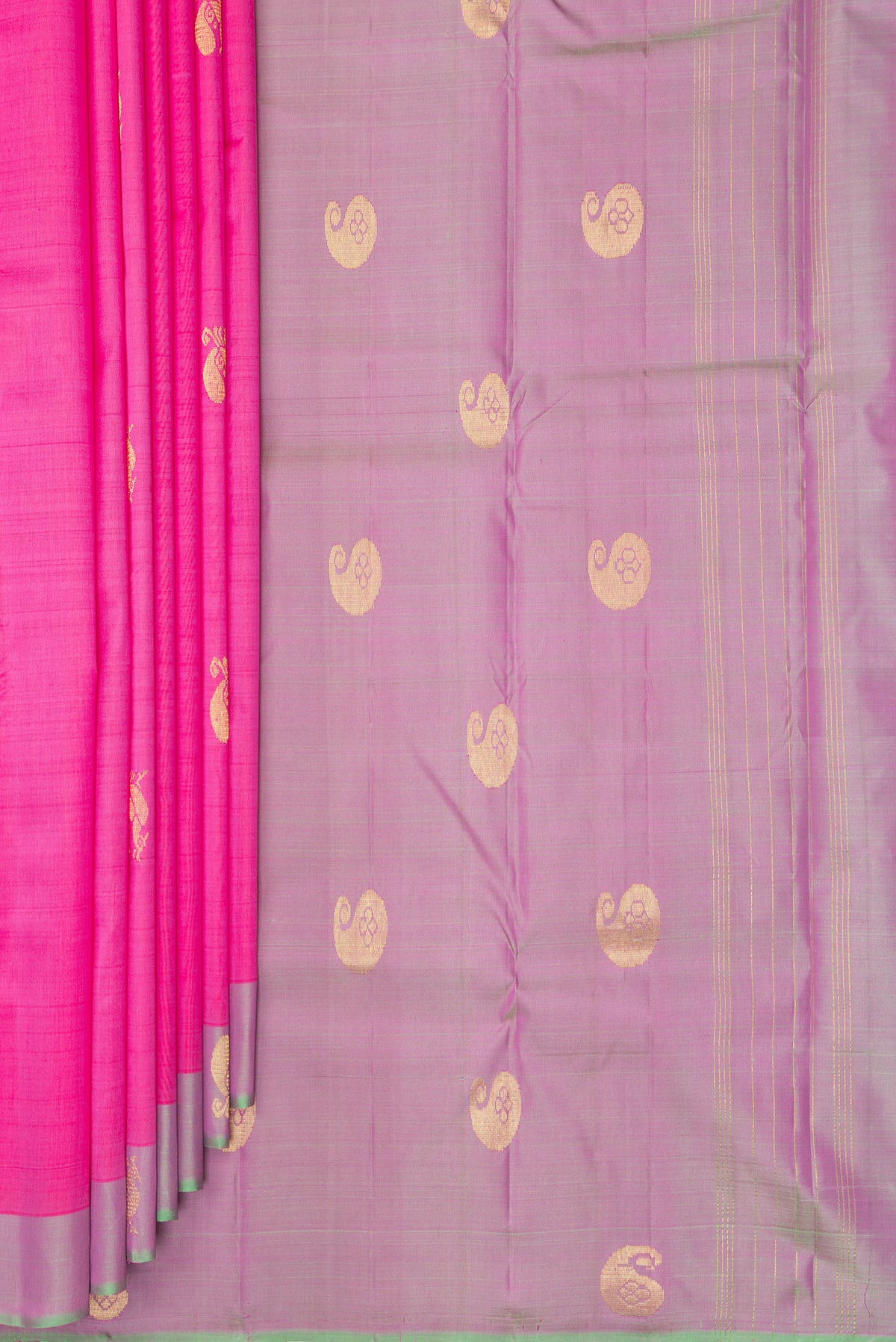 Pleats and pallu of Pure Silk Pink Dual Tone Kanchipuram Saree with Zari Butta on the body and Fancy Border. 
