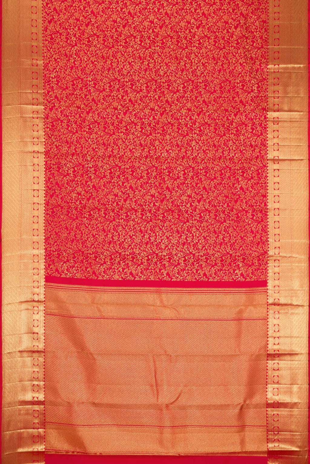 Flat view of Red Kanchipuram Silk Saree with Zari Brocade on the body and Zari Border. 