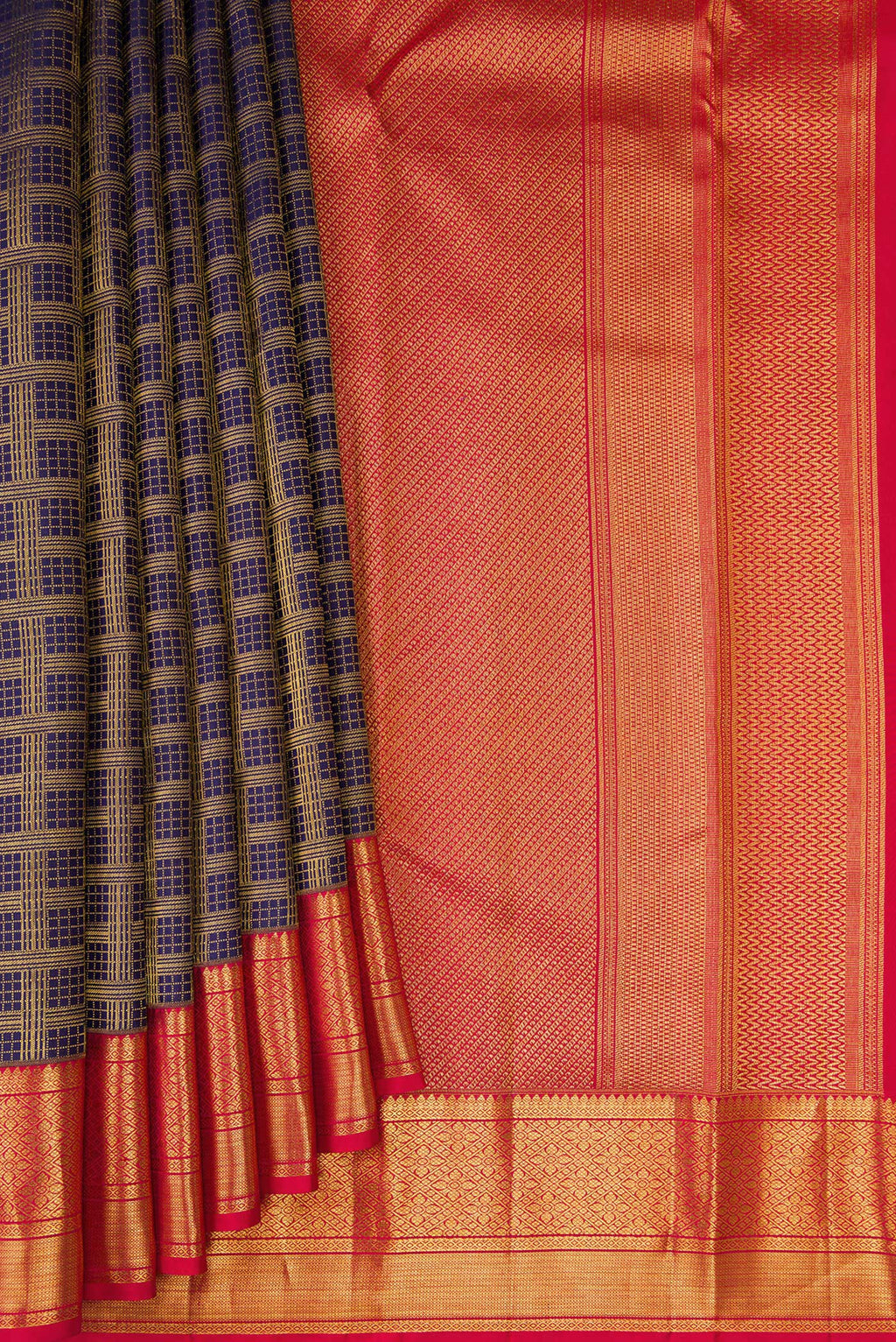 Pleats and pallu of Navy Blue Kanchipuram Silk Saree with Zari Brocade on the body and Zari Border. 