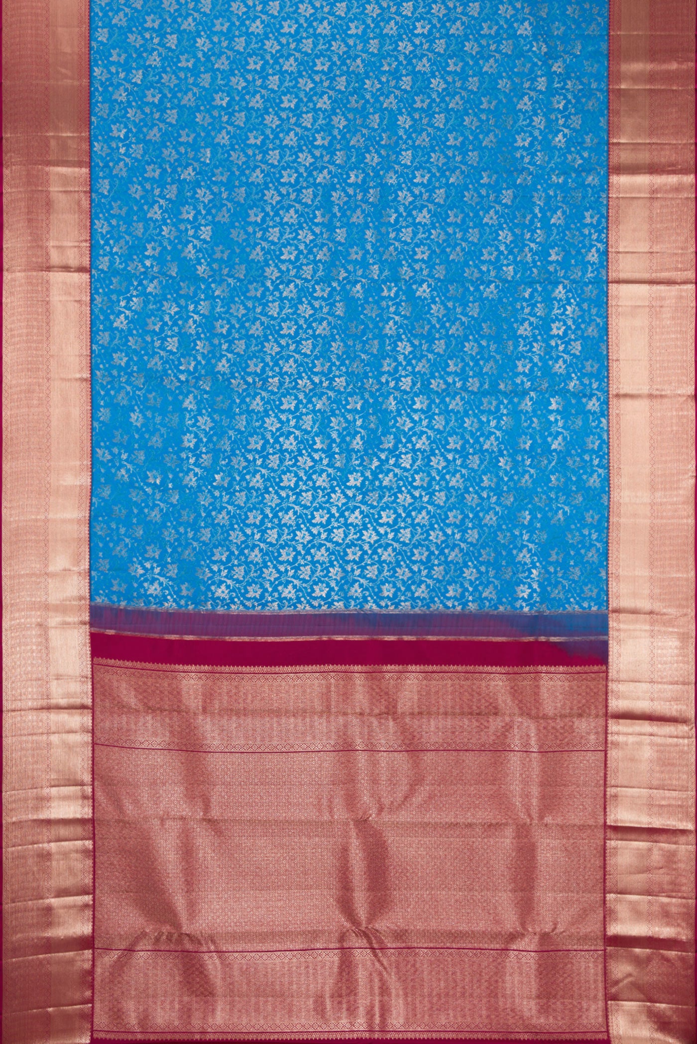 Flat view of Blue Kanchipuram Silk Saree with Zari Brocade on the body and Zari Border. 