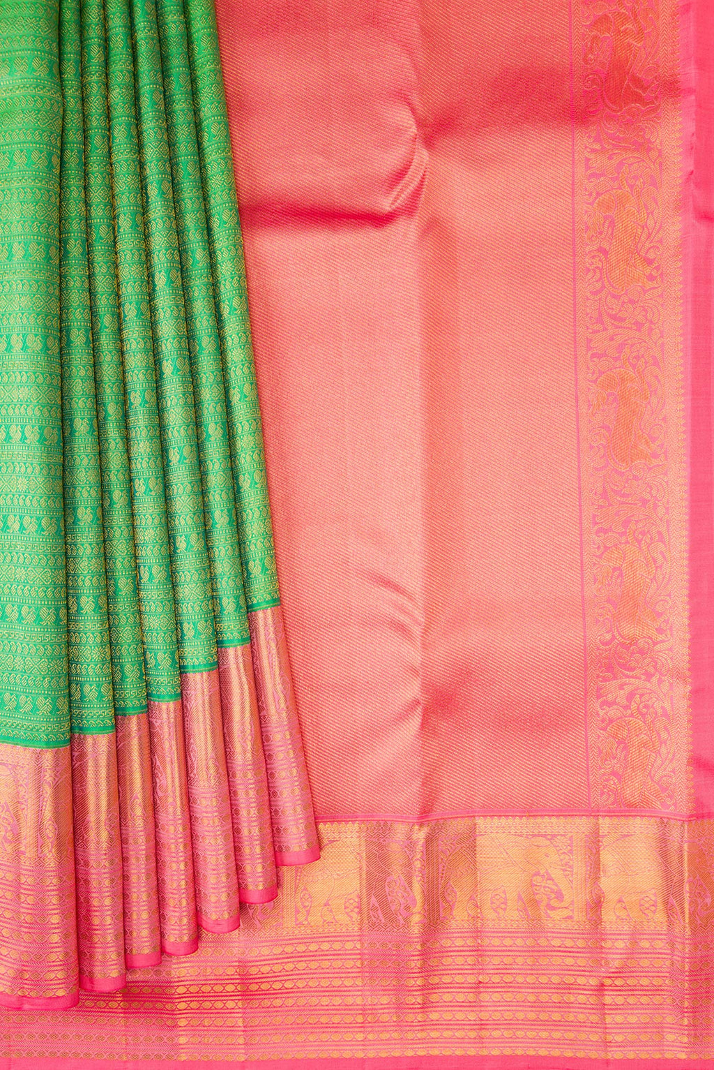 Pleats and pallu of Green Kanjivaram Silk Saree with Zari Brocade on the body and Zari Border. 
