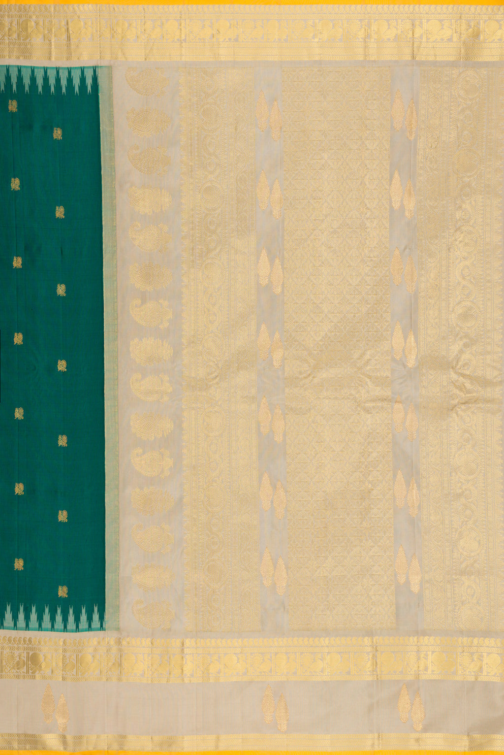 Close up image of the pallu of Green Gadwal Silk Saree with Zari Butta on the body and Temple Border. 