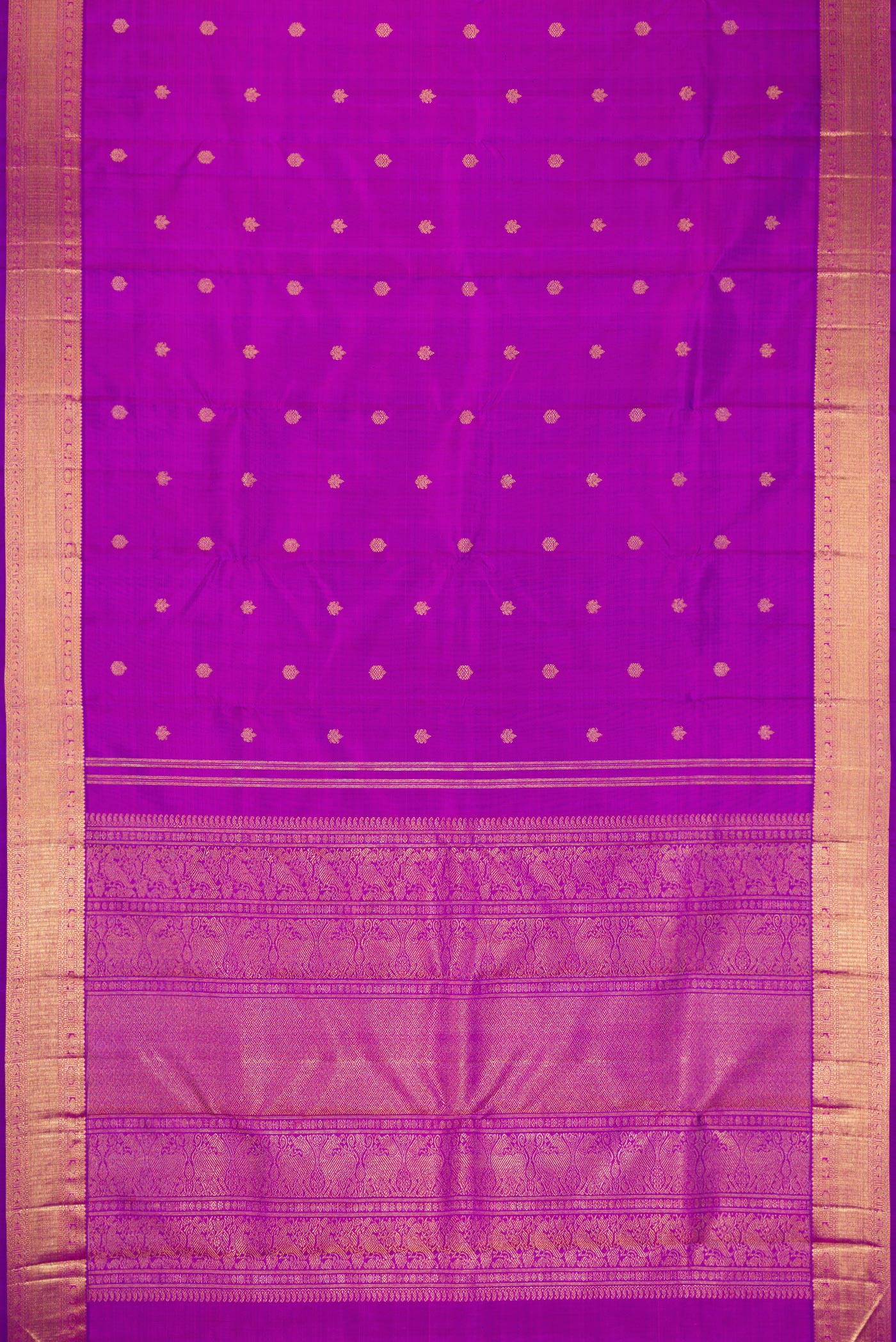 Flat view of Pure Silk Pure Zari Magenta Dual Tone Kanjivaram Saree with Zari Butta on the body and Zari Border. 