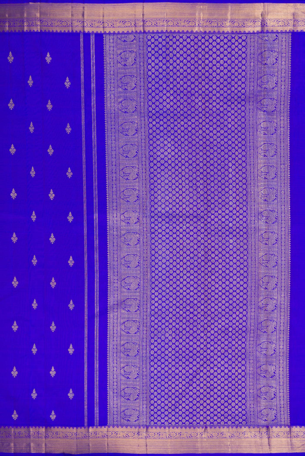 Close up image of the pallu of Pure Silk Pure Zari Royal Blue Dual Tone Kanjivaram Saree with Zari Butta on the body and Zari Border. 