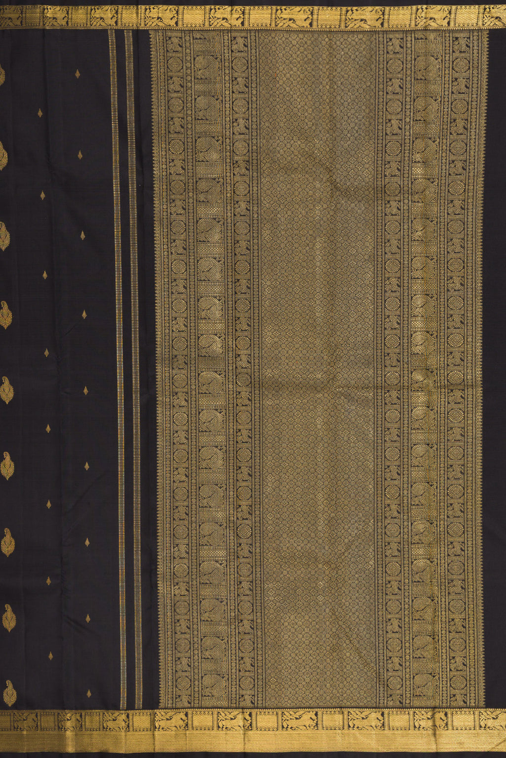 Close up image of the pallu of Black Kanchipuram Silk Saree with Zari Butta on the body and Zari Border. 