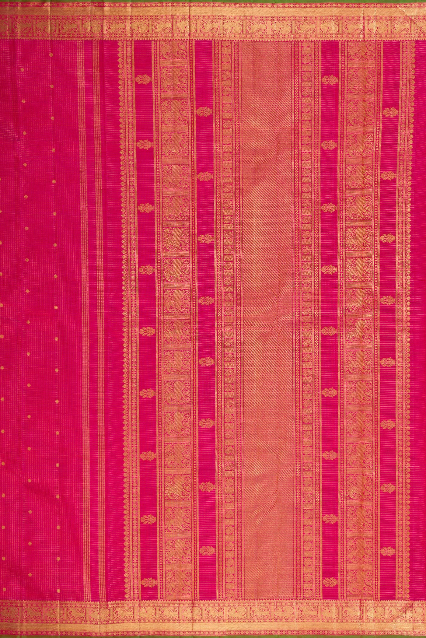 Close up image of the pallu of Pure Silk Pure Zari Dark Pink Kanjivaram Saree with Checked design on the body and Zari Border. 