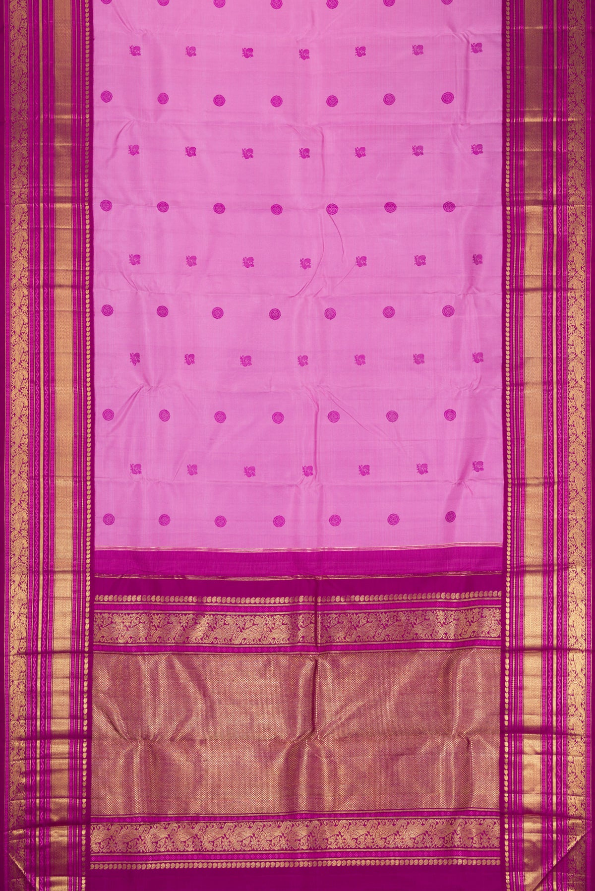 Flat view of Pure Silk Pure Zari Lavender Kanchipuram Saree with Thread Butta on the body and Zari Border. 