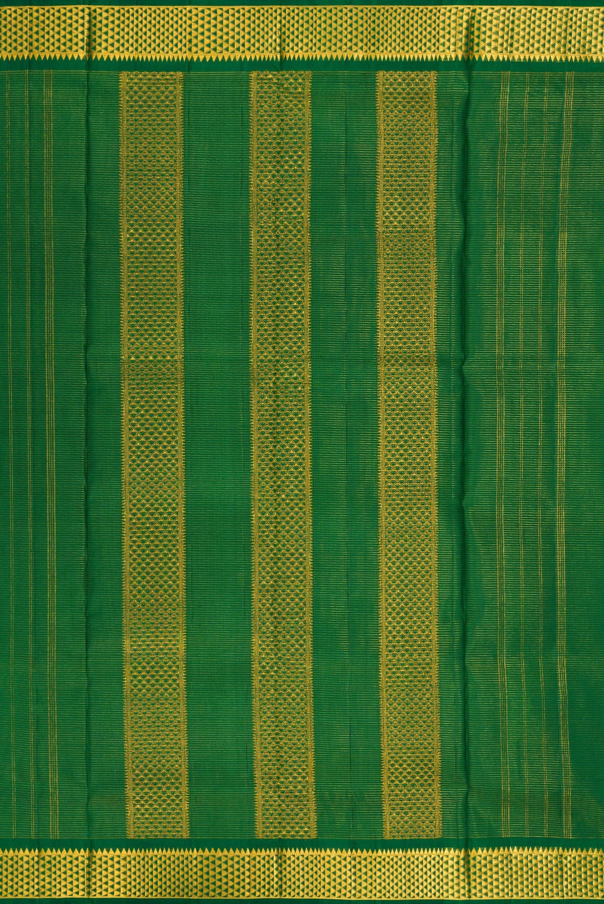 Close up image of the pallu of Pure Silk Green Kanchipuram Nine Yards Saree with Stripes on the body and Zari Border. 