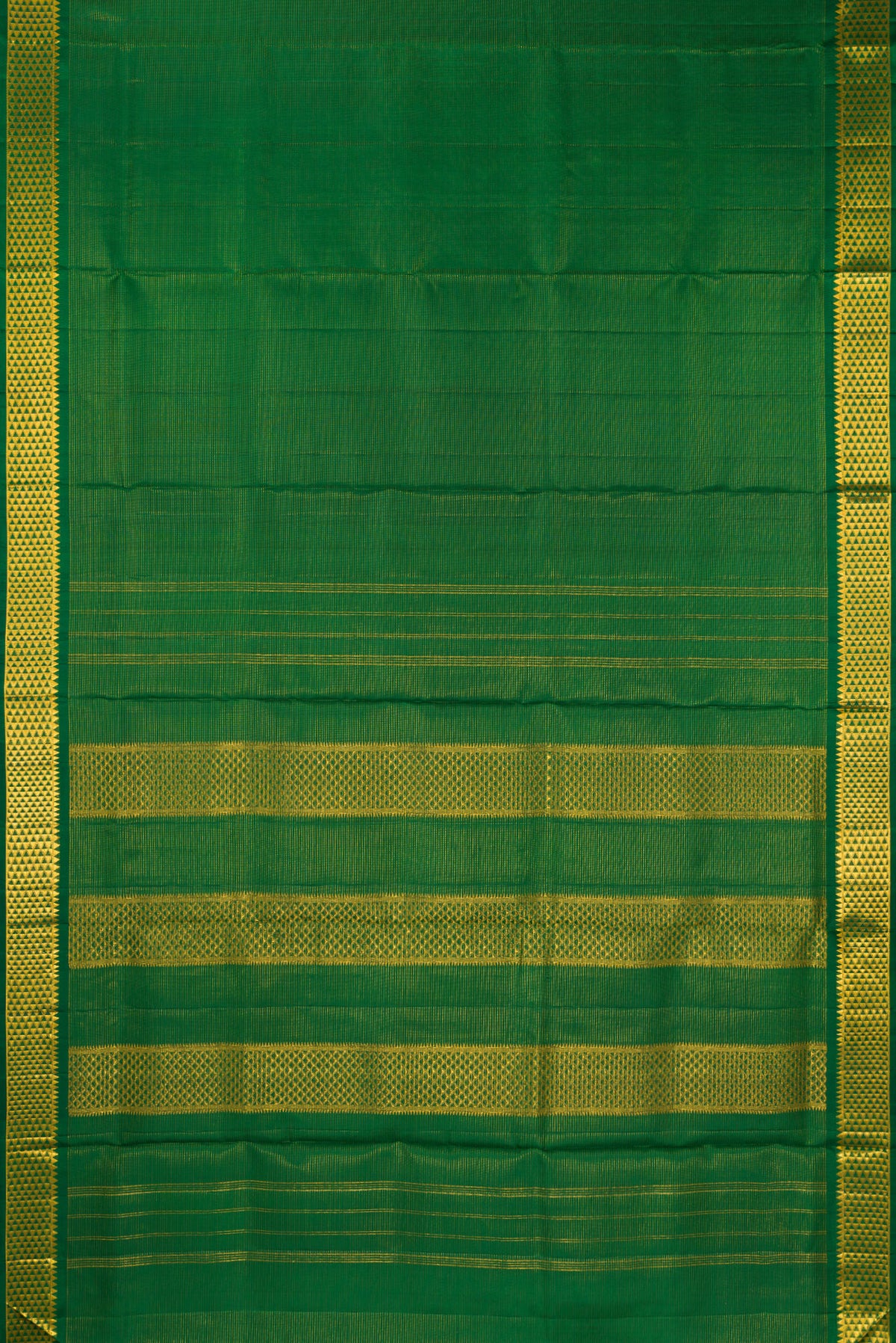 Flat view of Pure Silk Green Kanchipuram Nine Yards Saree with Stripes on the body and Zari Border. 