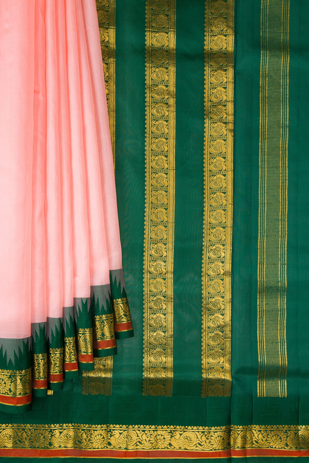 Pleats and pallu of Pure Silk Peach Bangalore Nine Yards Saree with Plain Body and Temple Border. 