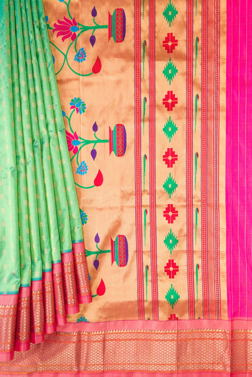 Pleats and pallu of Sea Green Dual Tone Paithani Silk Saree with Zari Butta on the body and Zari Border. 