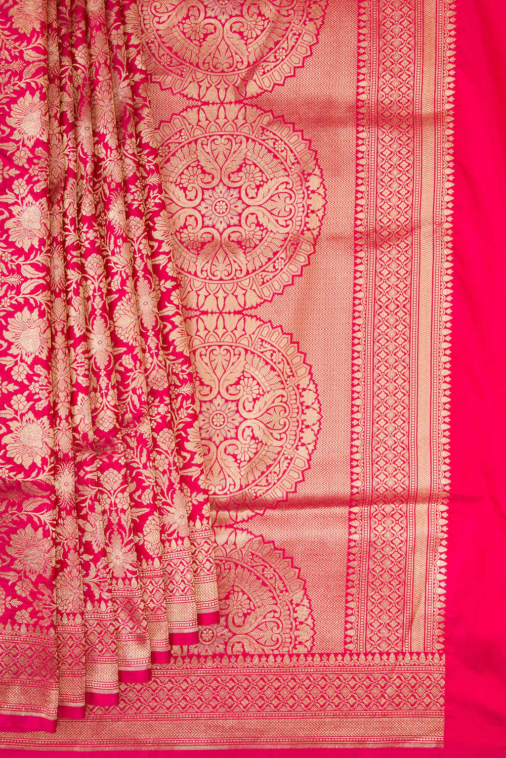 Pleats and pallu of Dark Pink Dual Tone Banarasi Silk Saree with Zari Brocade on the body and Zari Border. 