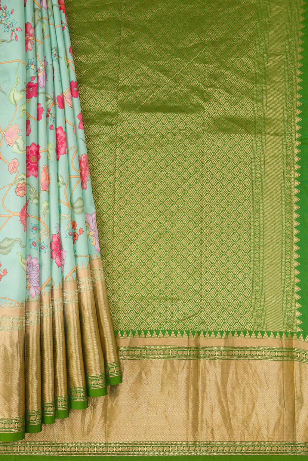 Pleats and pallu of Sea Green Kanjivaram Silk Saree with Floral Print on the body and Zari Border. 