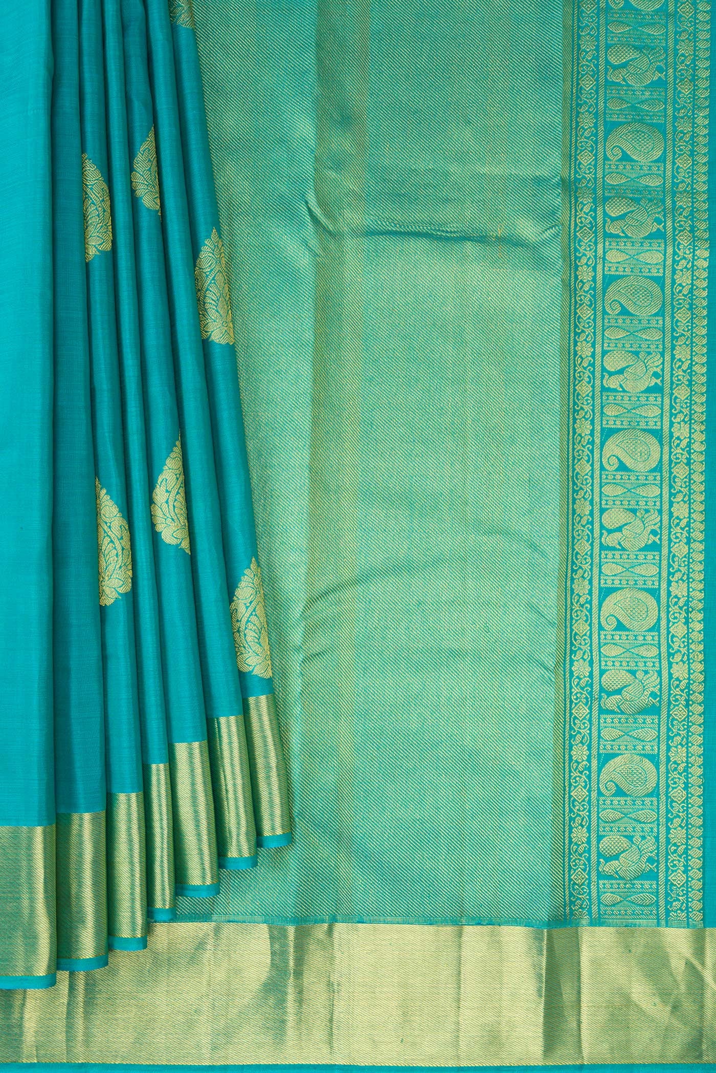 Pleats and pallu of Sky Blue Kanjivaram Silk Saree with Zari Butta on the body and Zari Border. 