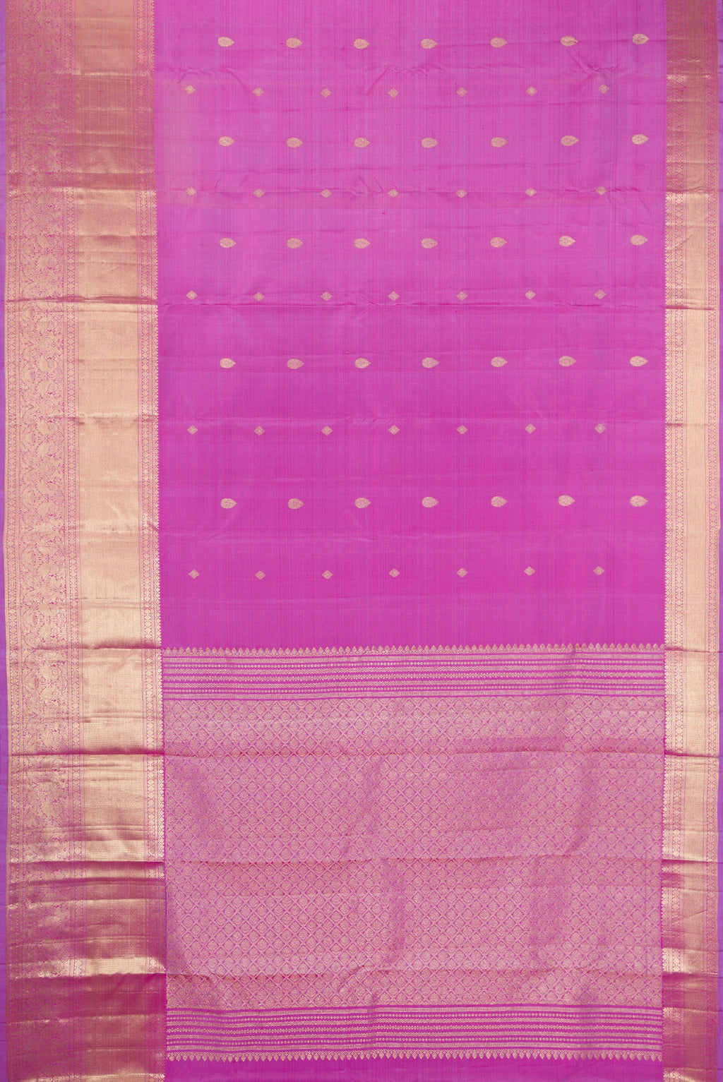 Flat view of Lavender Kanchipuram Silk Saree with Zari Butta on the body and Zari Border. 