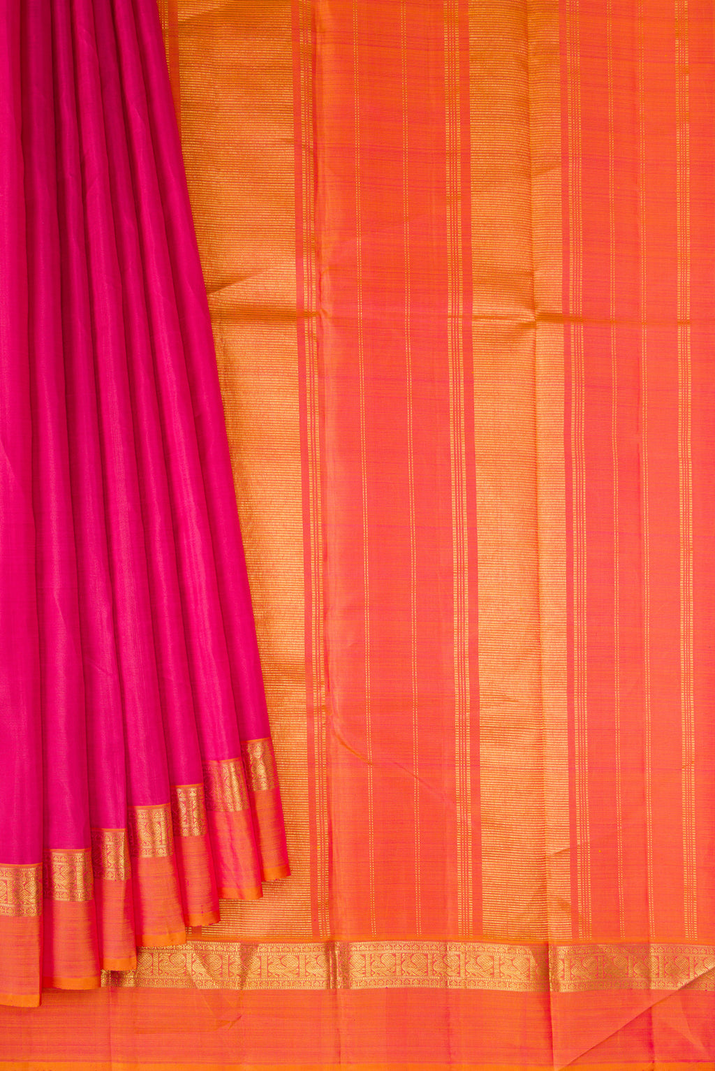Pleats and pallu of Pink Kanjivaram Silk Saree with Plain Body and Zari Border. 