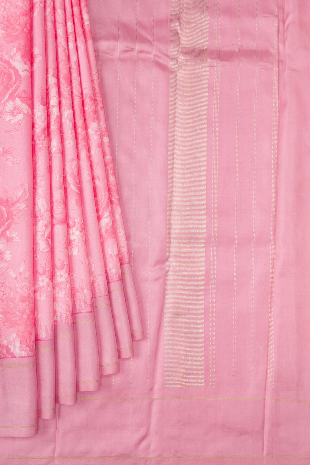 Pleats and pallu of Pink Kanchipuram Silk Saree with Printed design on the body and Plain Border. 