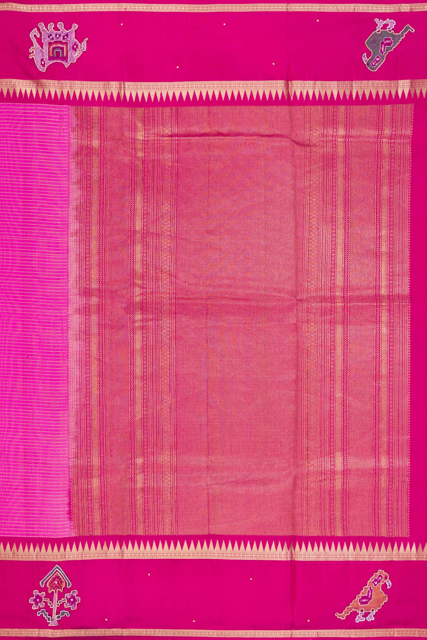 Close up image of the pallu of Rose pink Kanchipuram Silk Saree with Stripes on the body and Fancy Border. 