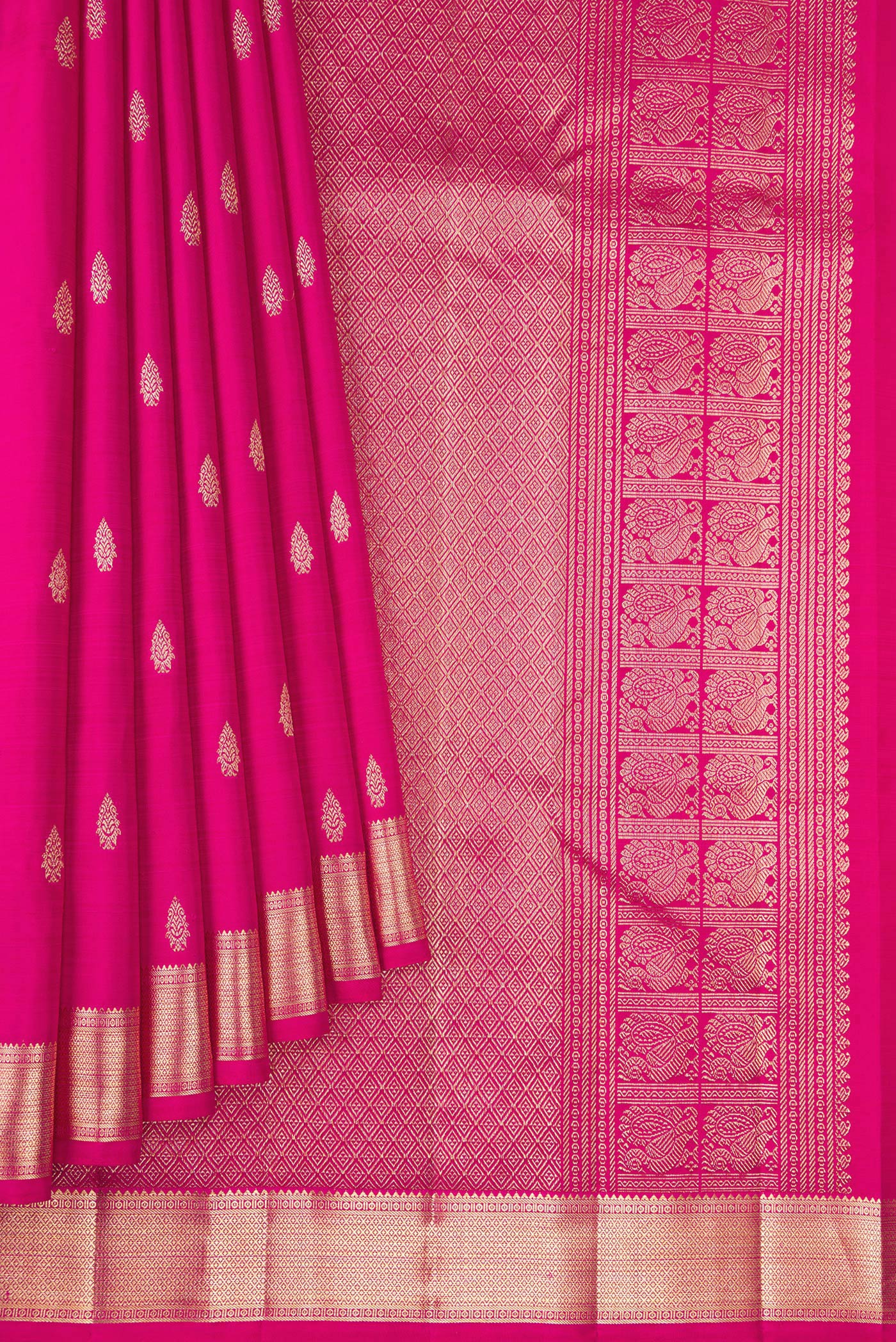 Pleats and pallu of Pink Kanjivaram Silk Saree with Zari Butta on the body and Zari Border. 