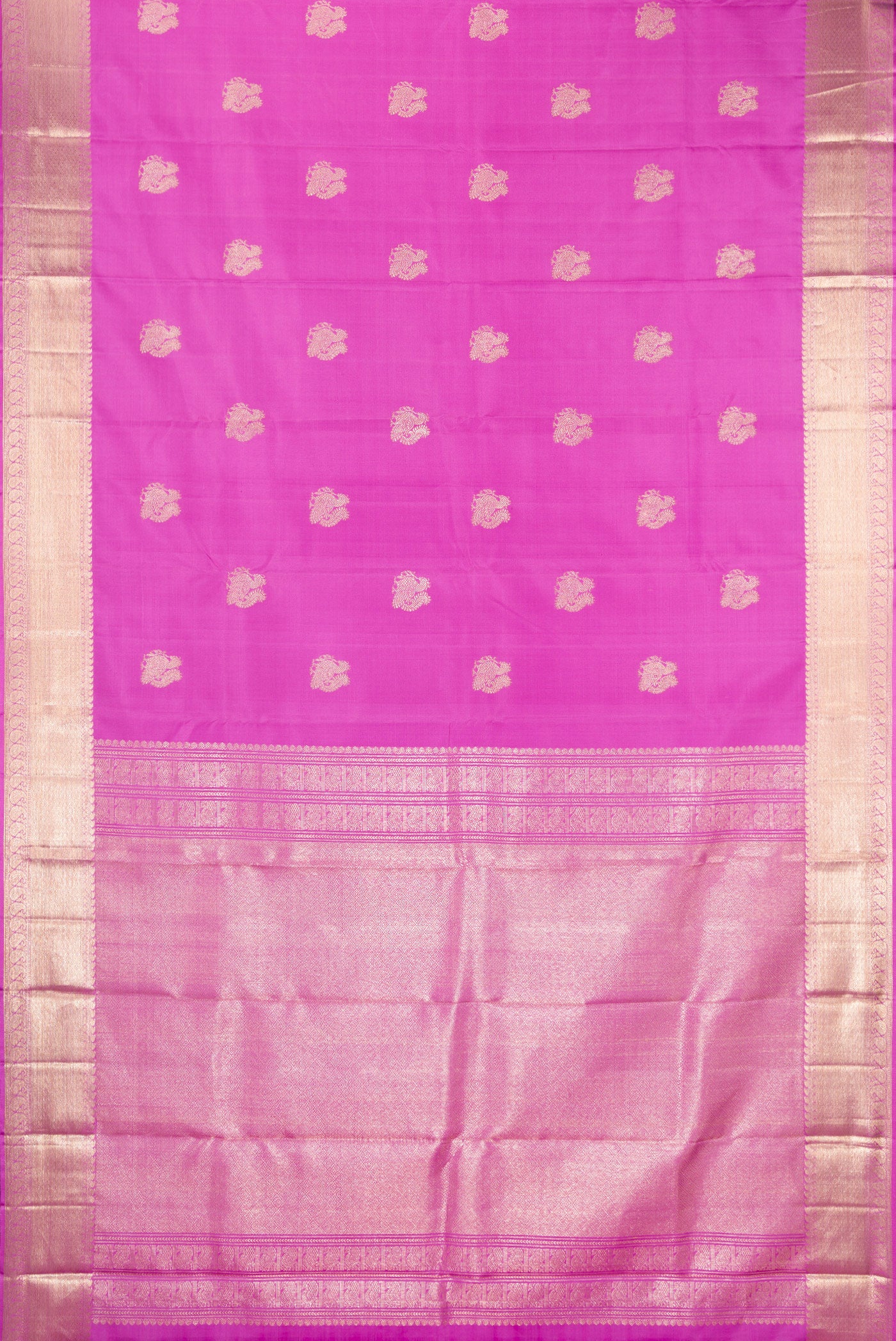 Flat view of Lavender Kanjivaram Silk Saree with Zari Butta on the body and Zari Border. 