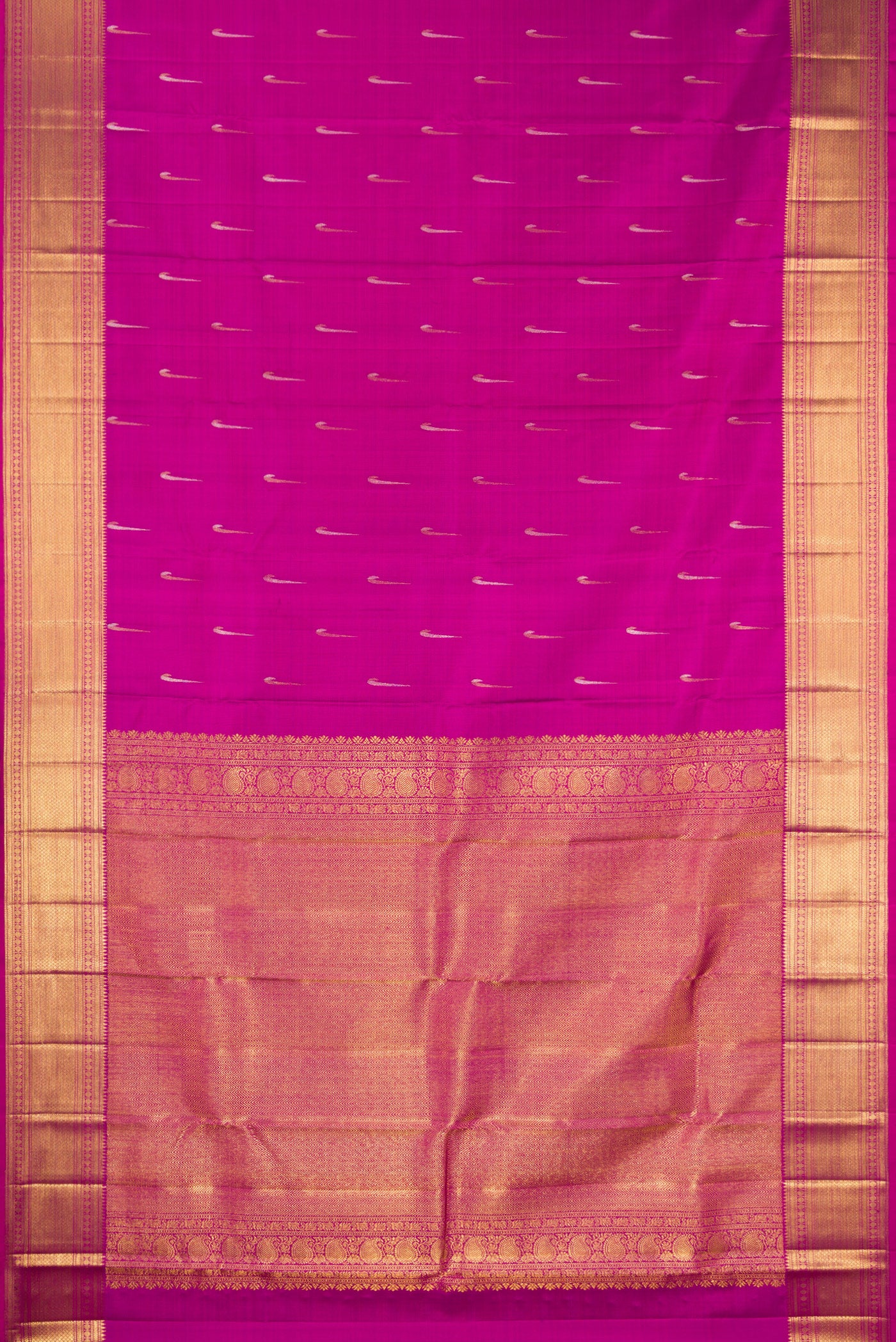 Flat view of Magenta Kanchipuram Silk Saree with Zari Butta on the body and Zari Border. 