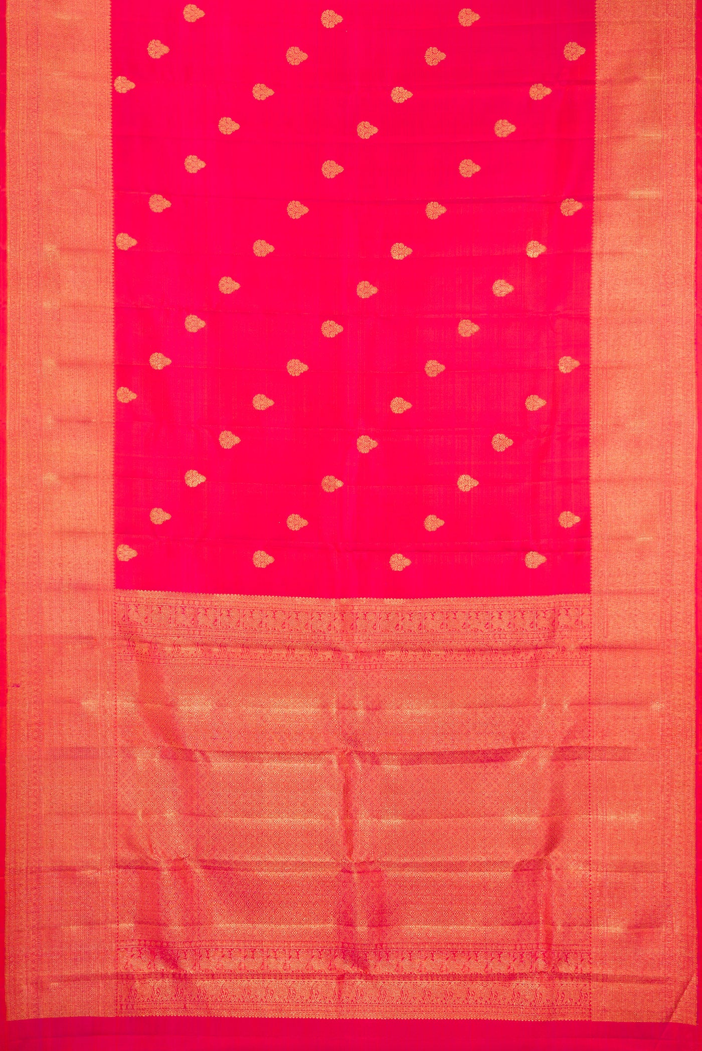 Flat view of Pink Kanchipuram Silk Saree with Zari Butta on the body and Zari Border. 
