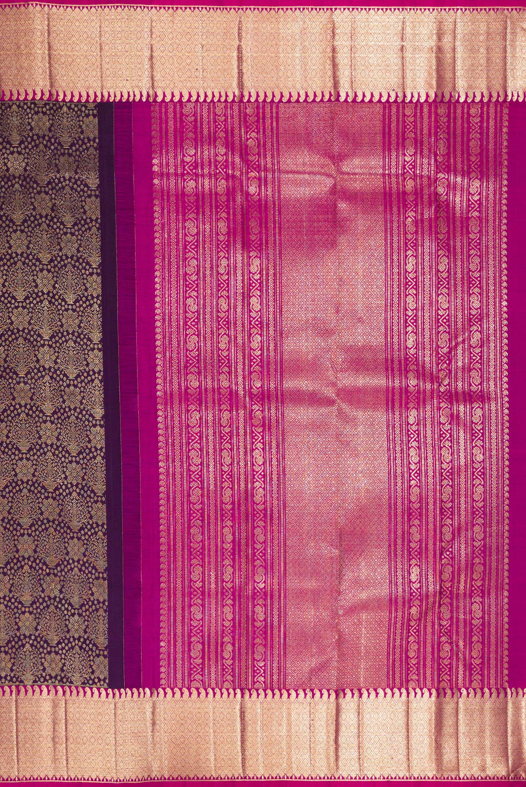 Close up image of the pallu of Pure Silk Violet Kanchipuram Saree with Zari Brocade on the body and Zari Border. 