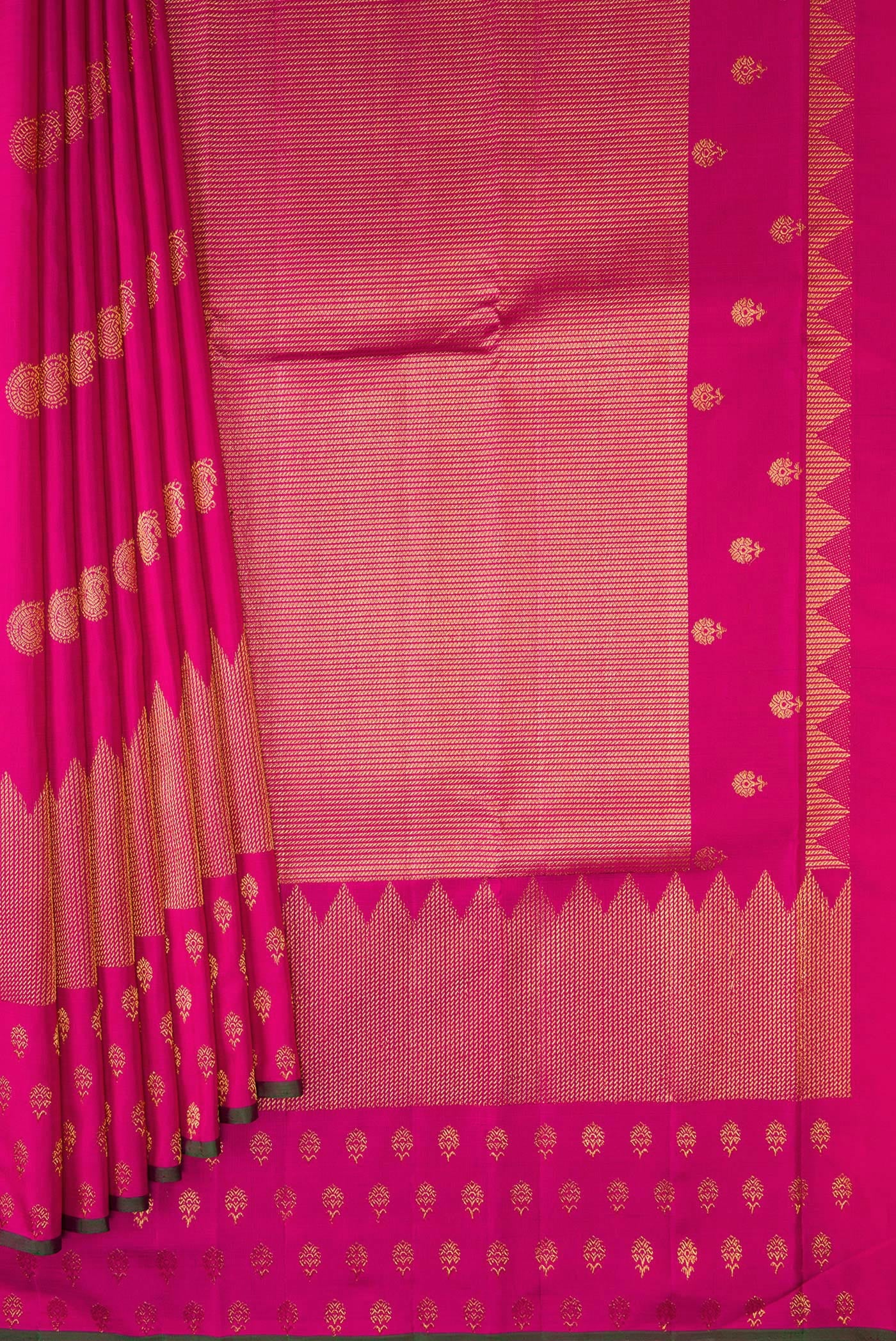 Pleats and pallu of Dark Pink Kanchipuram Silk Saree with Zari Butta on the body and Fancy Border. 