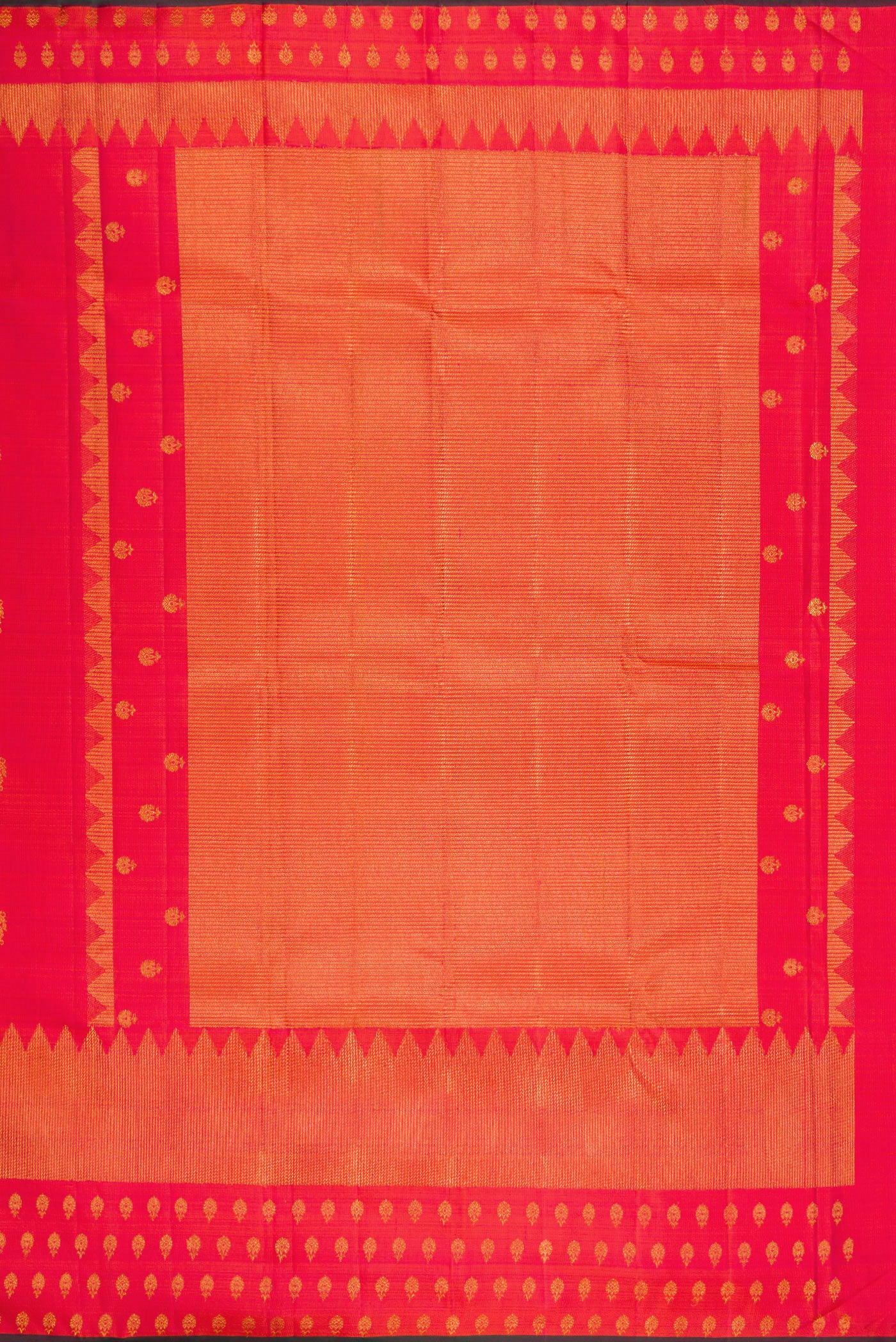 Close up image of the pallu of Pink Dual Tone Kanchipuram Silk Saree with Zari Butta on the body and Fancy Border. 
