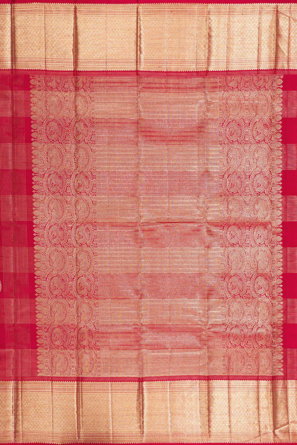 Close up image of the pallu of Pure Silk Maroon Kanchipuram Saree with Zari Brocade on the body and Zari Border. 