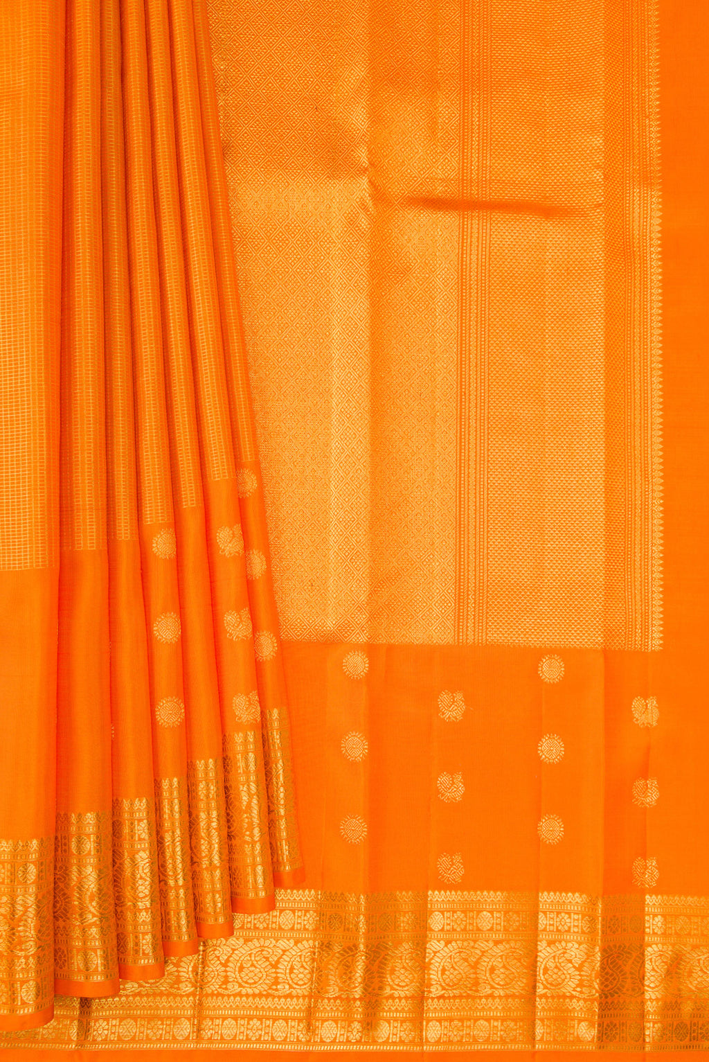 Pleats and pallu of Pure Silk Orange Kanchipuram Saree with Checked design on the body and Fancy Border. 