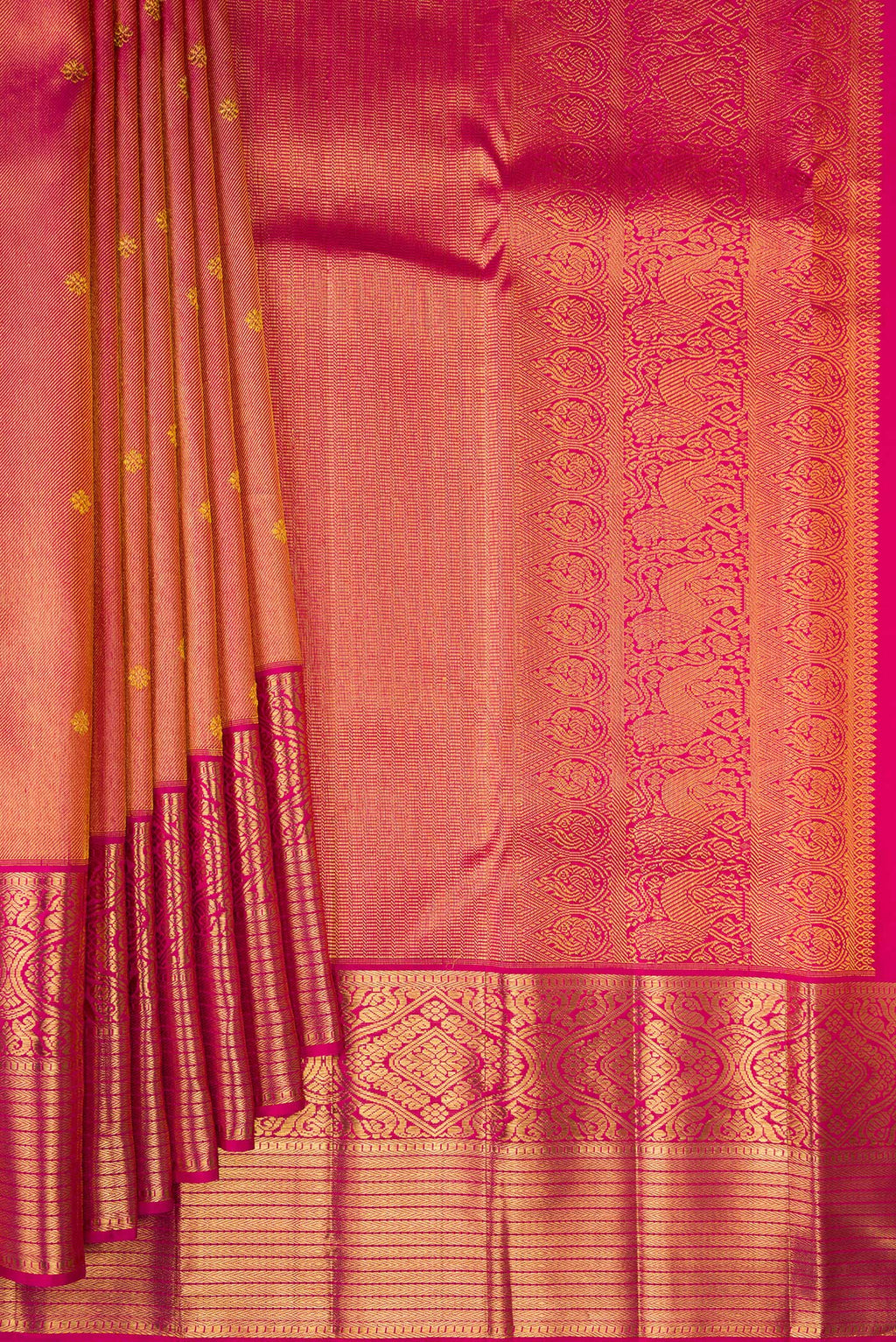 Pleats and pallu of Dark Pink Kanchipuram Silk Saree with Zari Brocade on the body and Zari Border. 