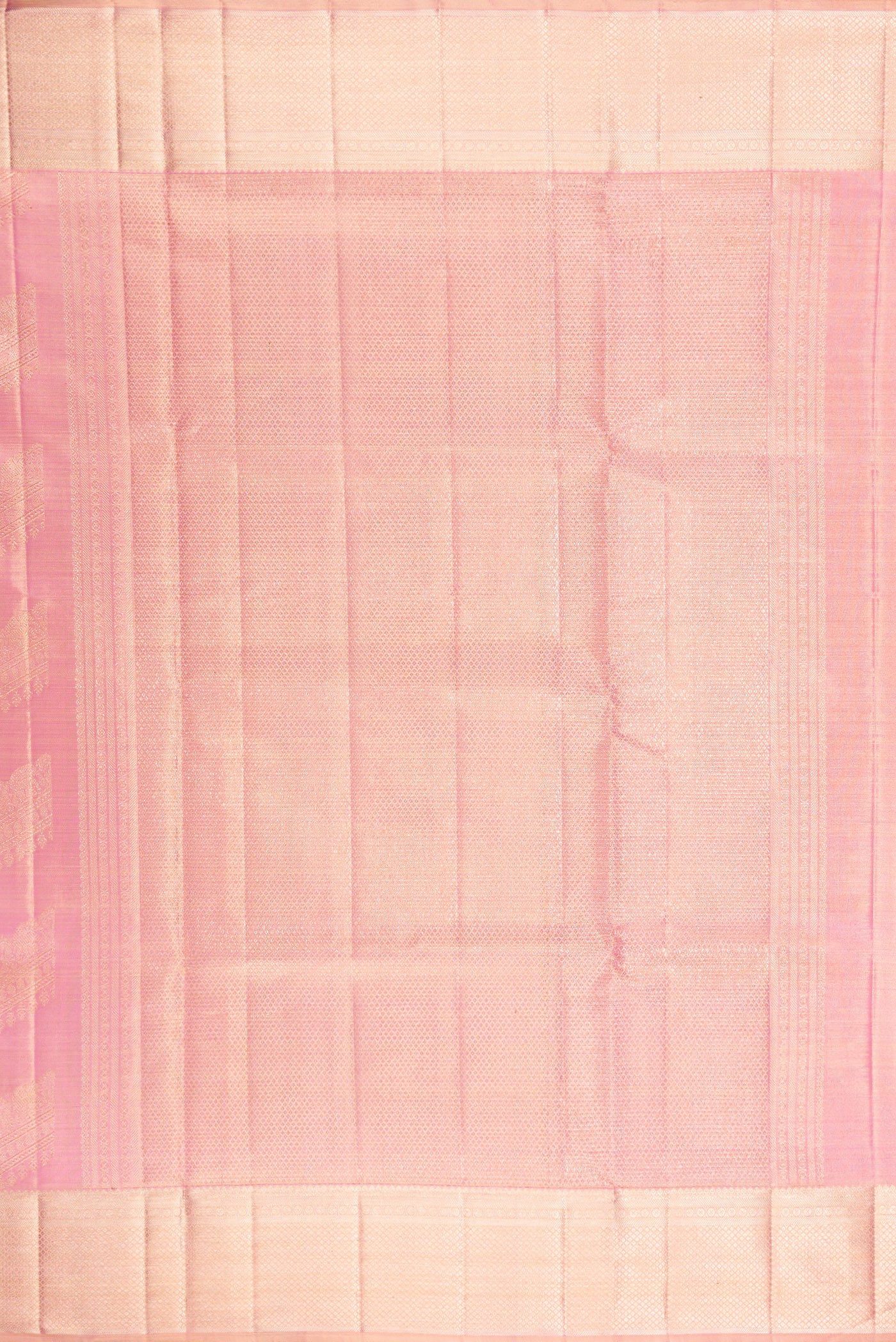 Close up image of the pallu of Rose pink Dual Tone Kanjivaram Tissue Silk Saree with Zari Brocade on the body and Zari Border. 