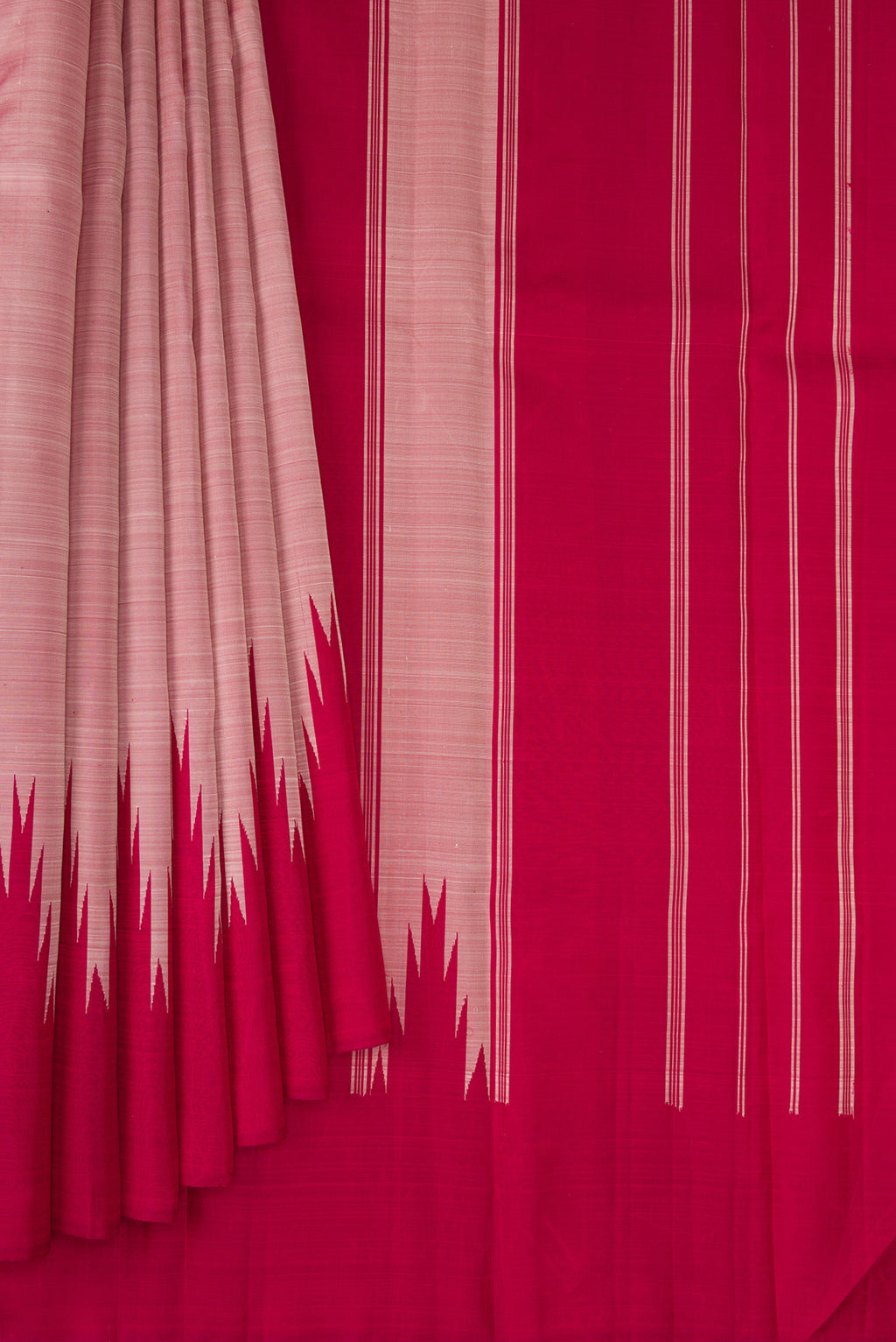 Pleats and pallu of Rose Gold Kanchipuram Silk Saree with Plain Body and Temple Border. 