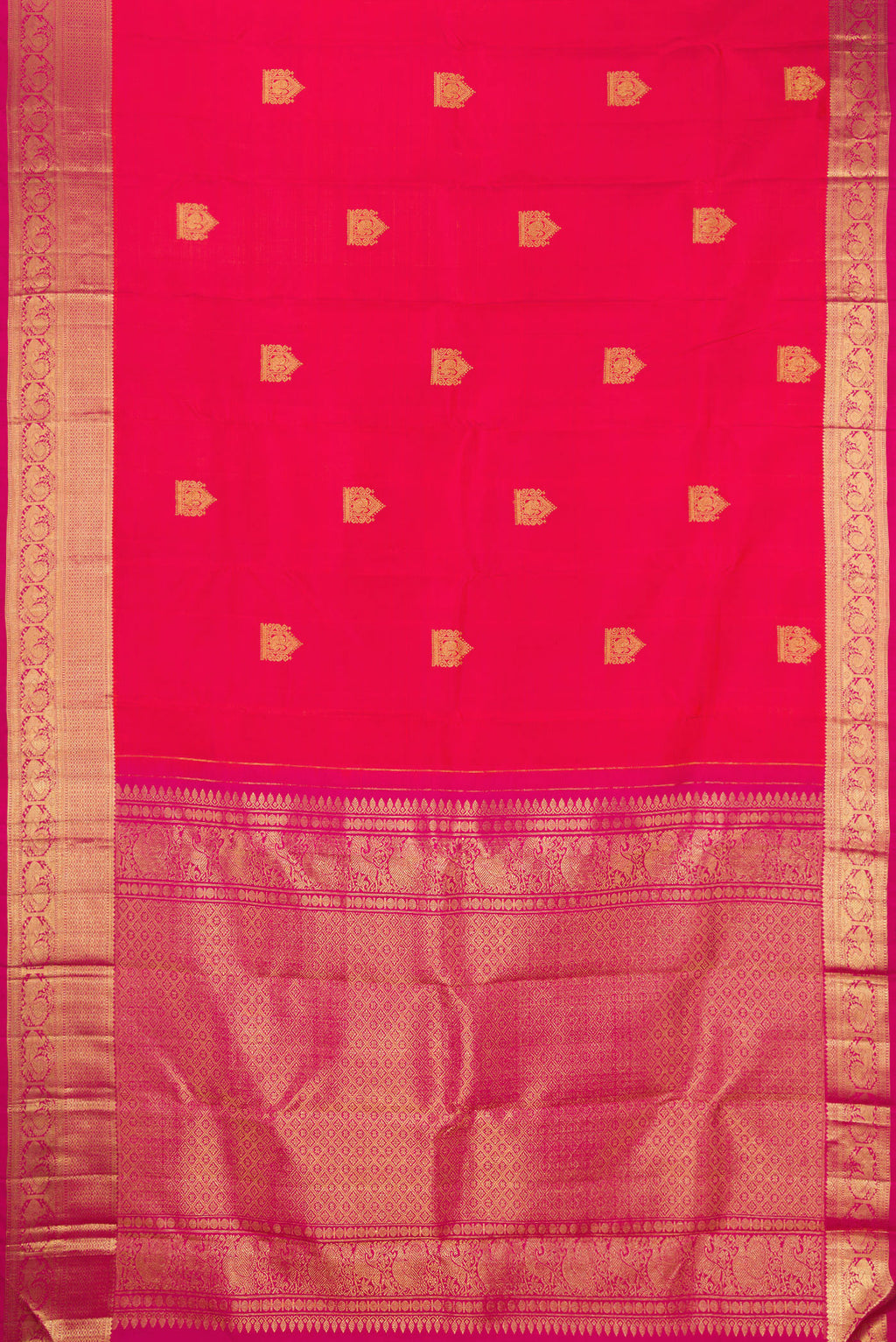 Flat view of Dark Pink Dual Tone Kanjivaram Silk Saree with Zari Butta on the body and Zari Border. 