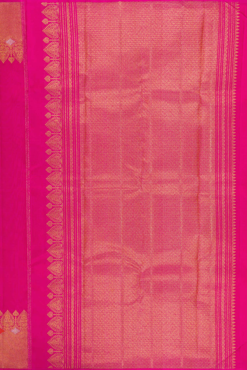 Close up image of the pallu of Dark Pink Kanjivaram Silk Saree with Zari Butta on the body and Fancy Border. 