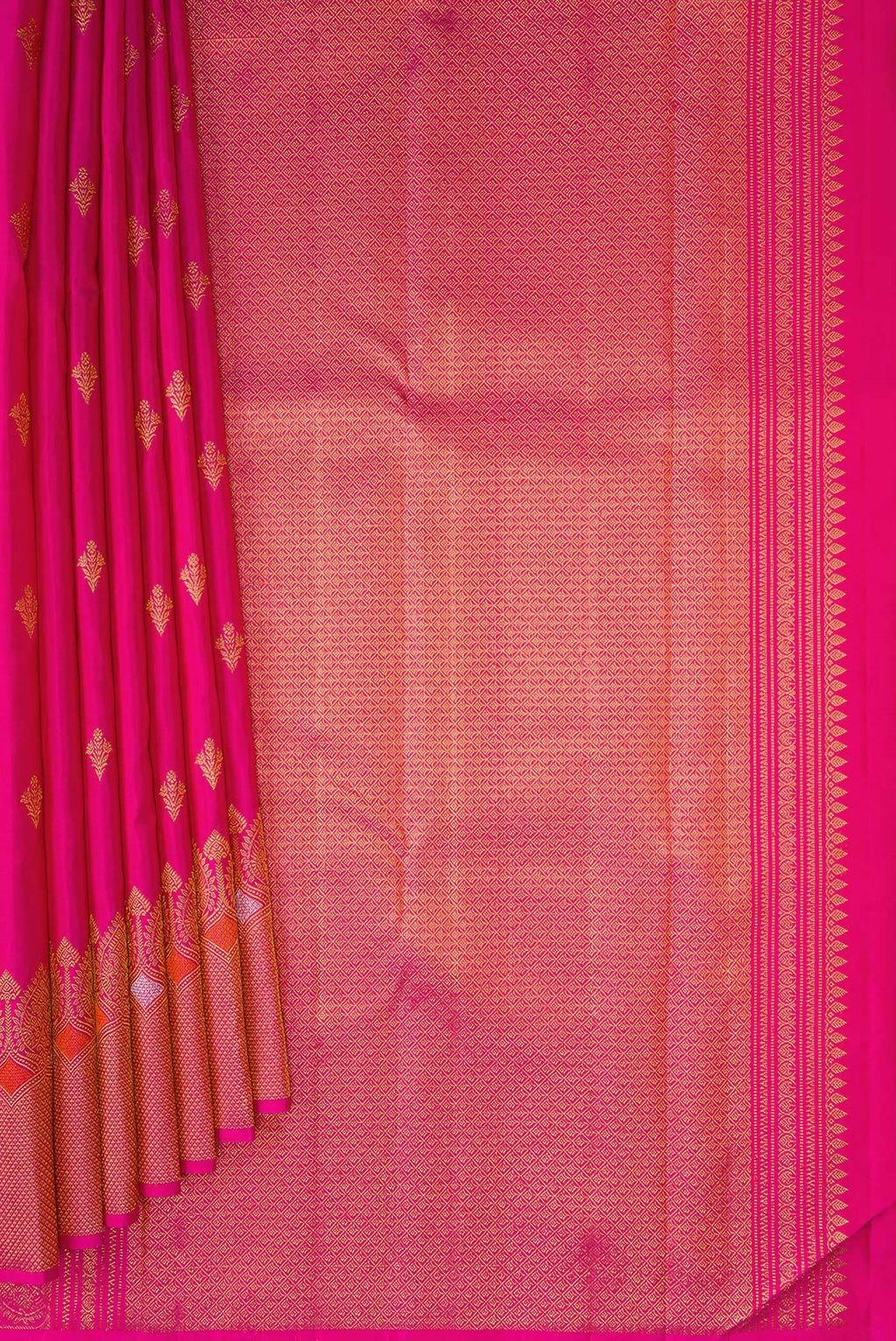 Pleats and pallu of Dark Pink Kanjivaram Silk Saree with Zari Butta on the body and Fancy Border. 