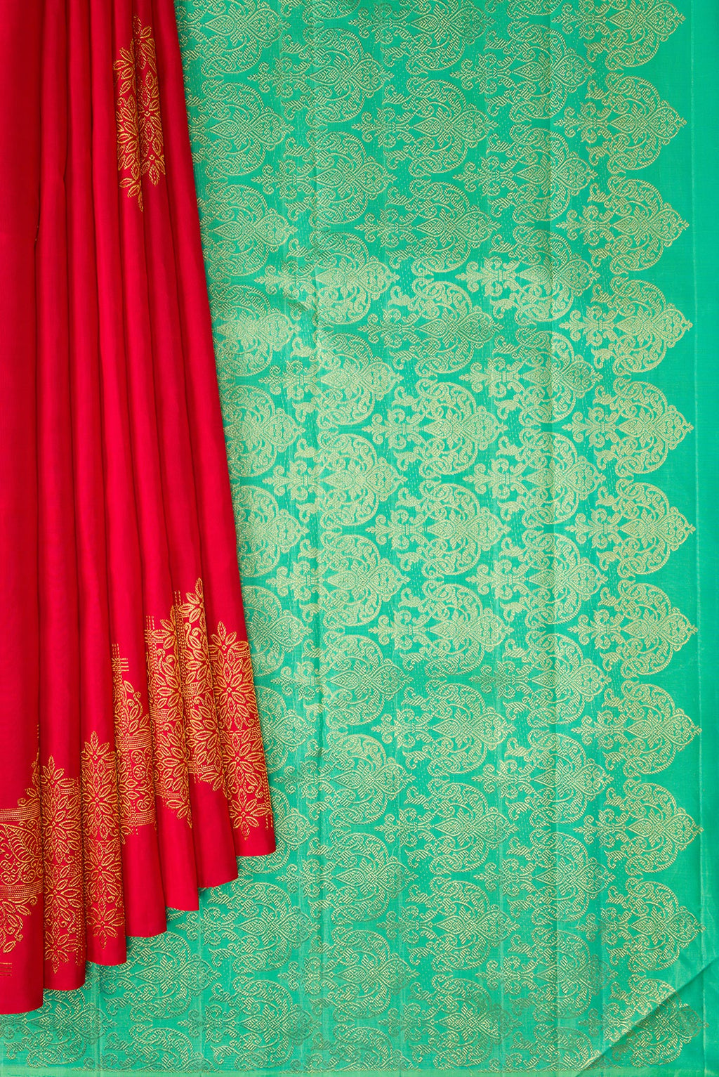 Pleats and pallu of Red Kanjivaram Silk Saree with Zari Butta on the body and Fancy Border. 