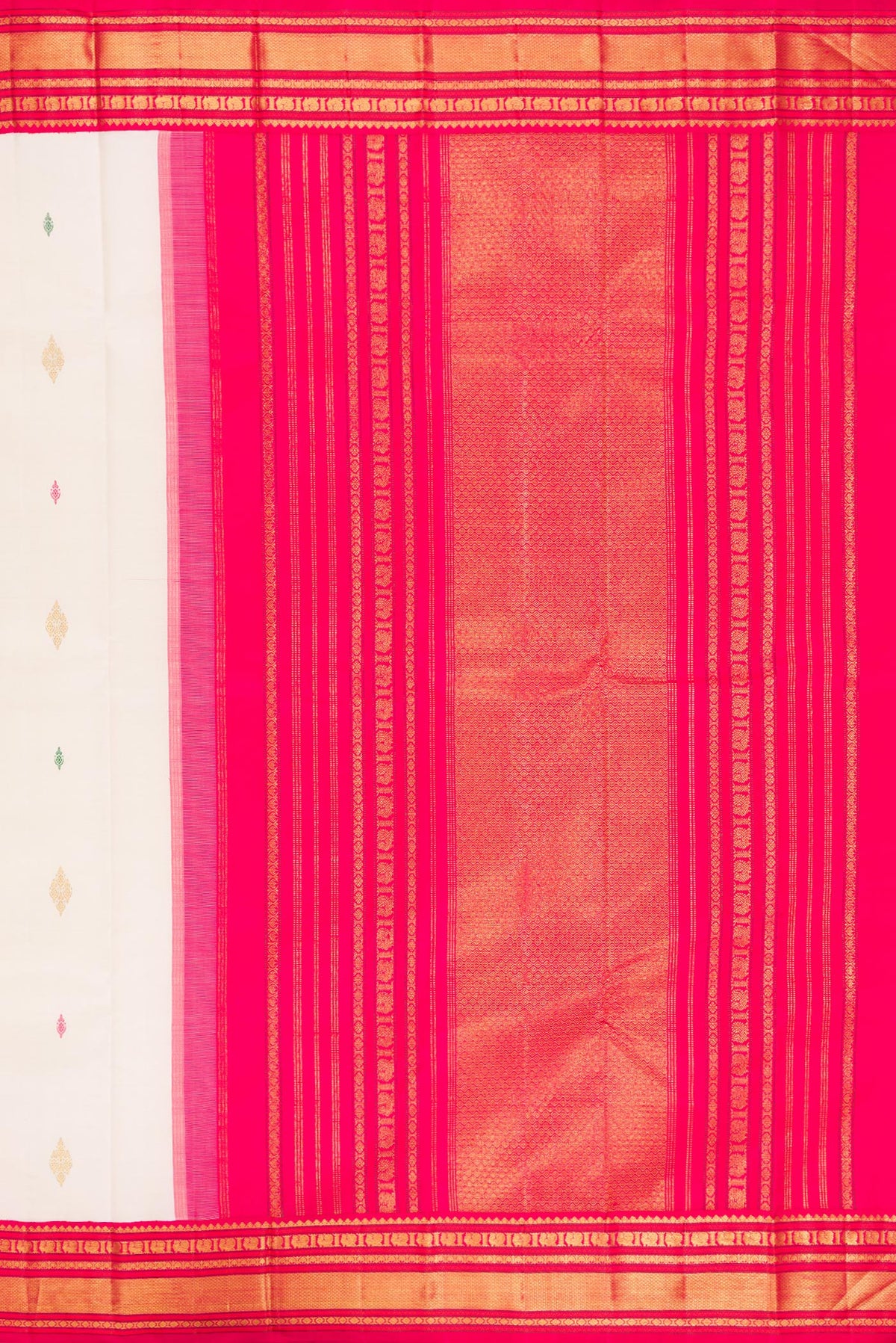 Close up image of the pallu of White Kanjivaram Silk Saree with Zari And Thread Butta on the body and Zari Border. 