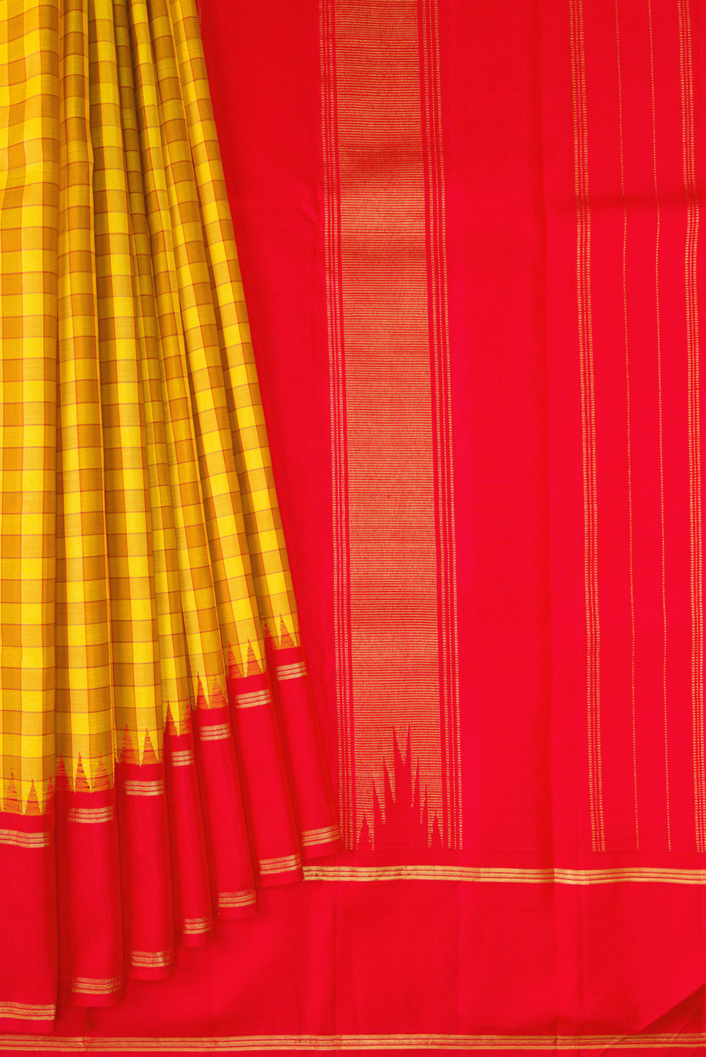 Pleats and pallu of Yellow Kanjivaram Silk Saree with Checked design on the body and Zari Border. 