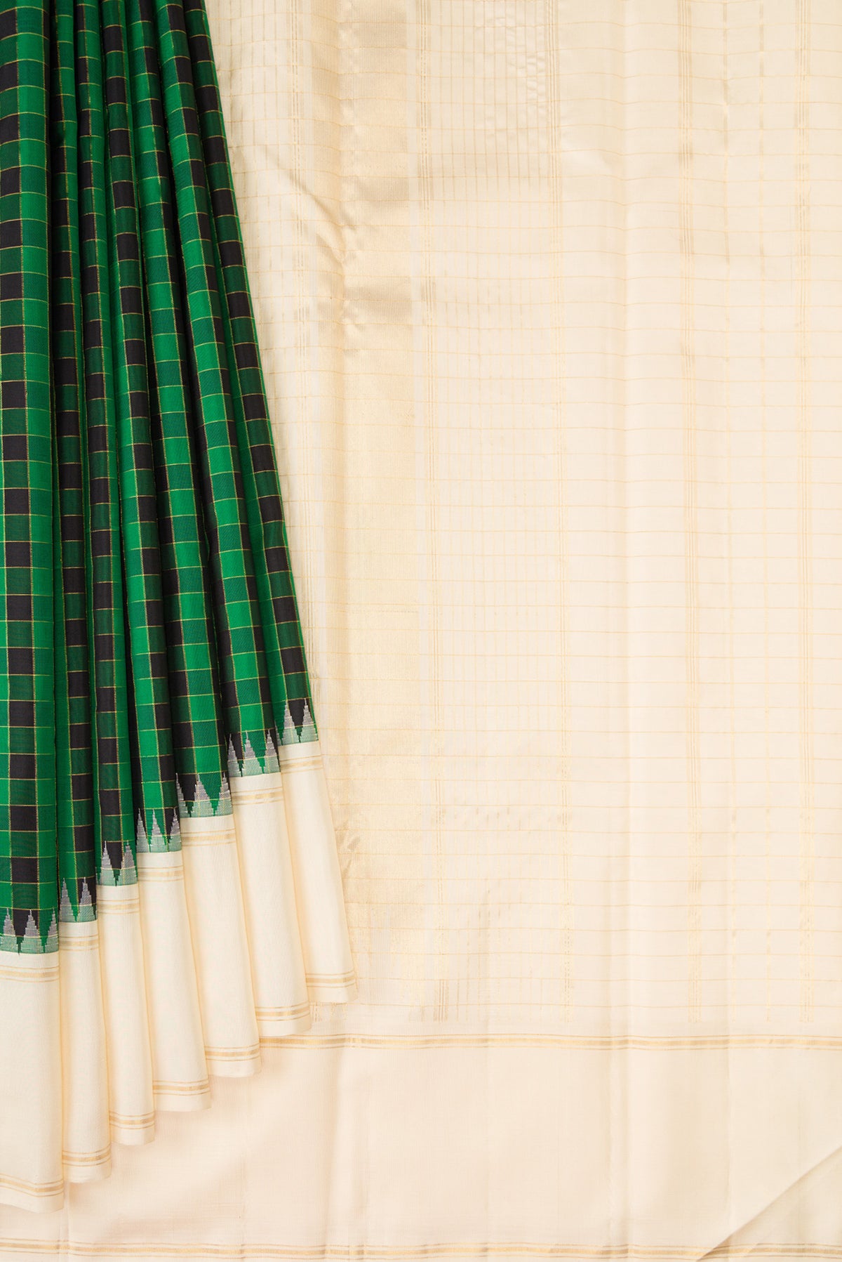 Pleats and pallu of Multi Color Kanjivaram Silk Saree with Checked design on the body and Plain Border. 